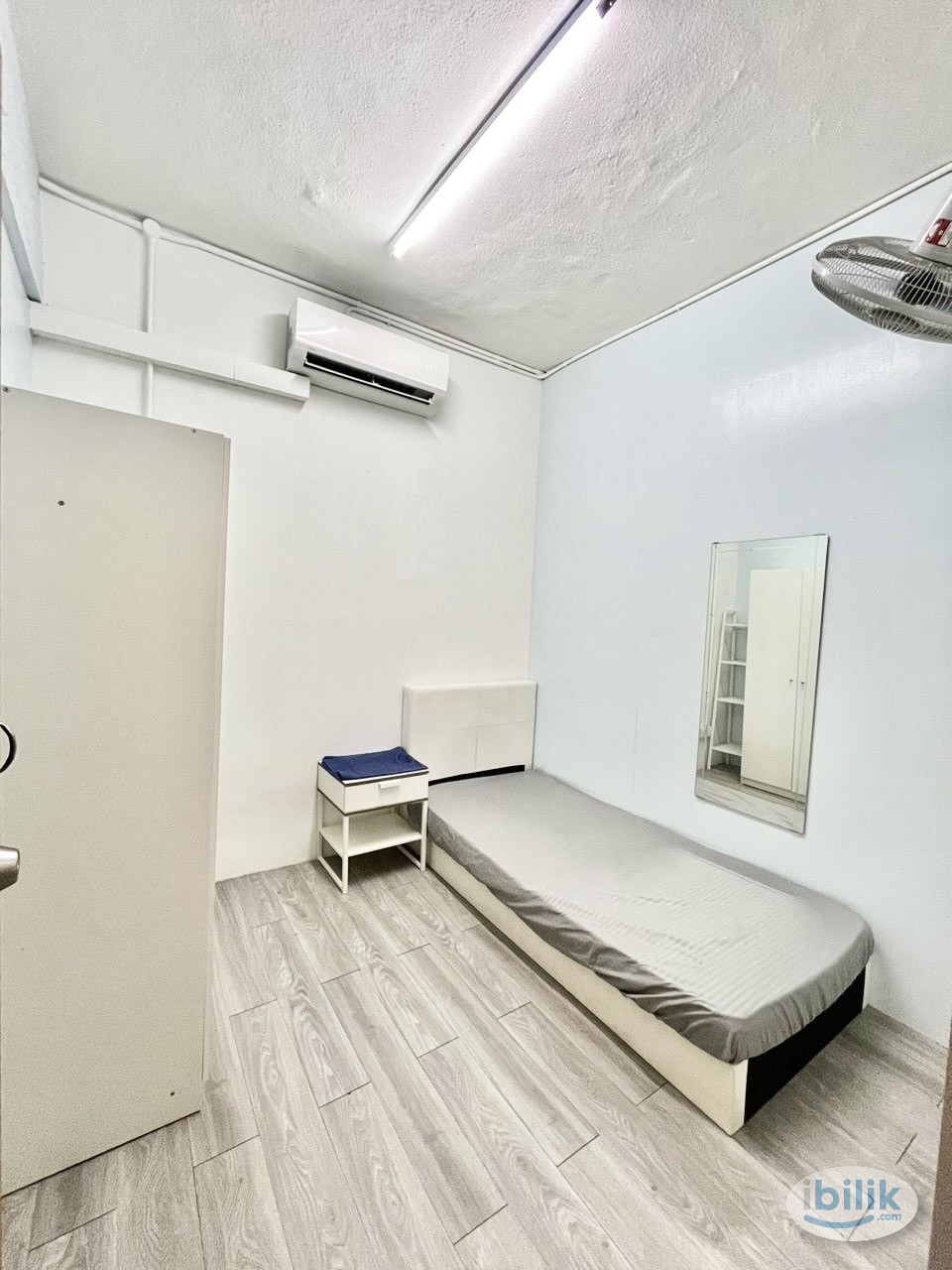 5mins walk to Inti College 🎓 / SS15 LRT nearby 🚶‍♂️ Your comfy spot at iLIVE HOSTEL SS15 🏨 - Image 1