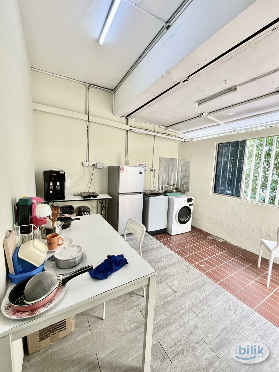 5mins walk to Inti College 🎓 / SS15 LRT nearby 🚶‍♂️ Your comfy spot at iLIVE HOSTEL SS15 🏨 - Image 4