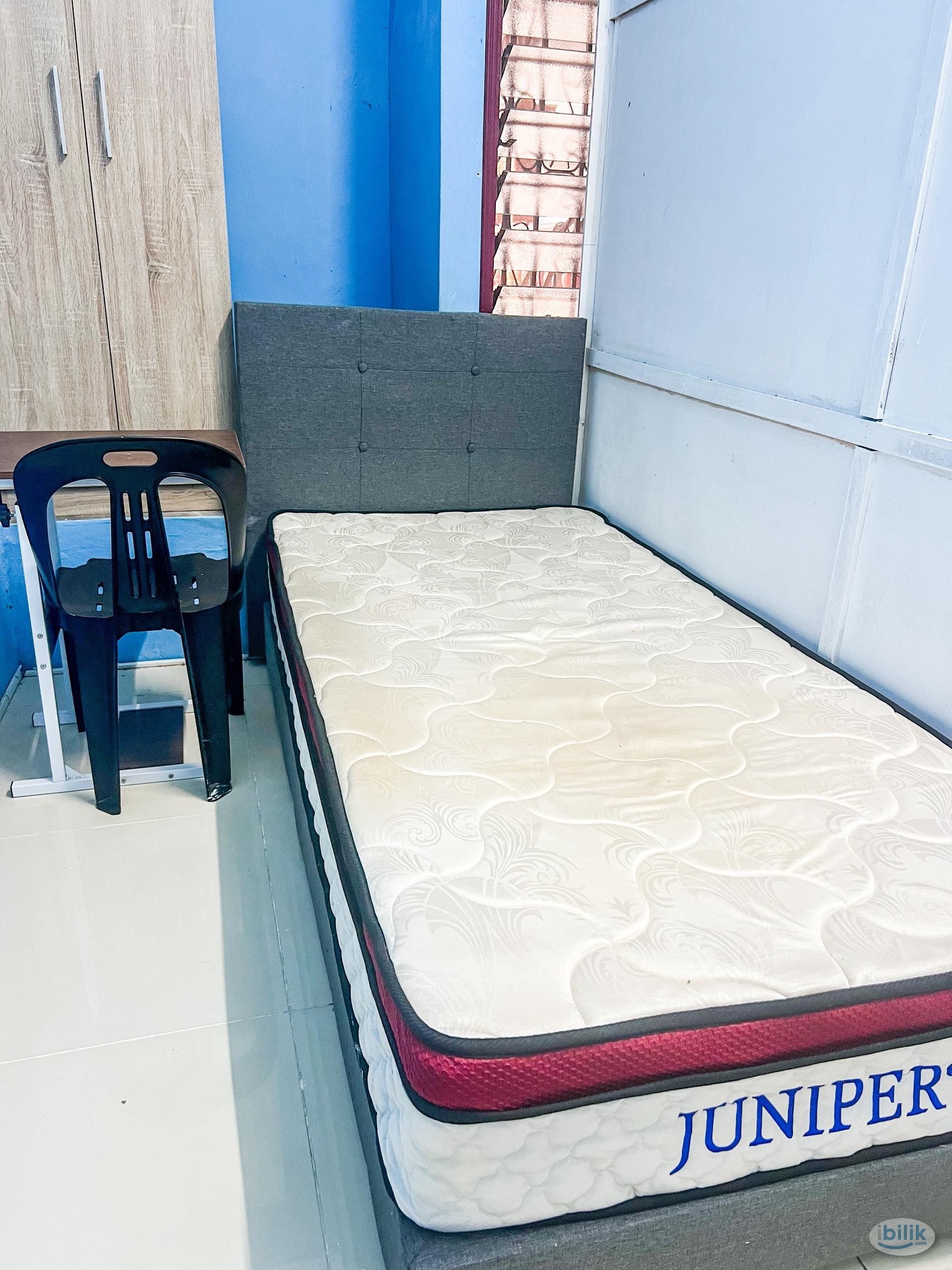 Middle Room at Bangi, Selangor - Image 4