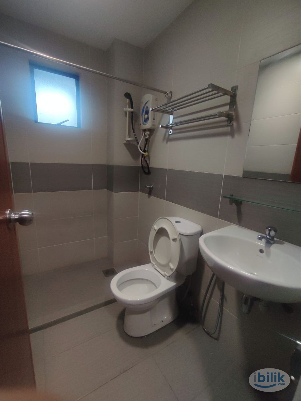 [U Pac] Master Room for Rent Available at Masjid Jamek, KL City Centre ‼ Private Bathroom 🚽 - Image 3