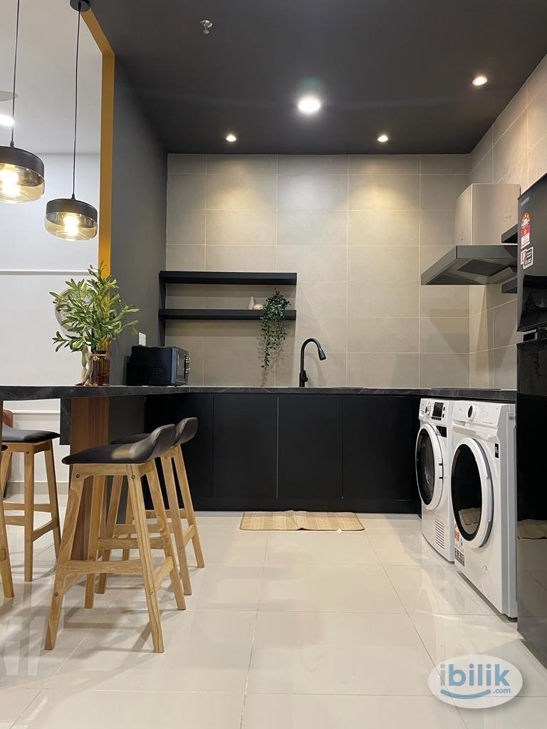 WALKABLKE MRT MALE only  unit room rental- DIRECT OWNER - Image 2