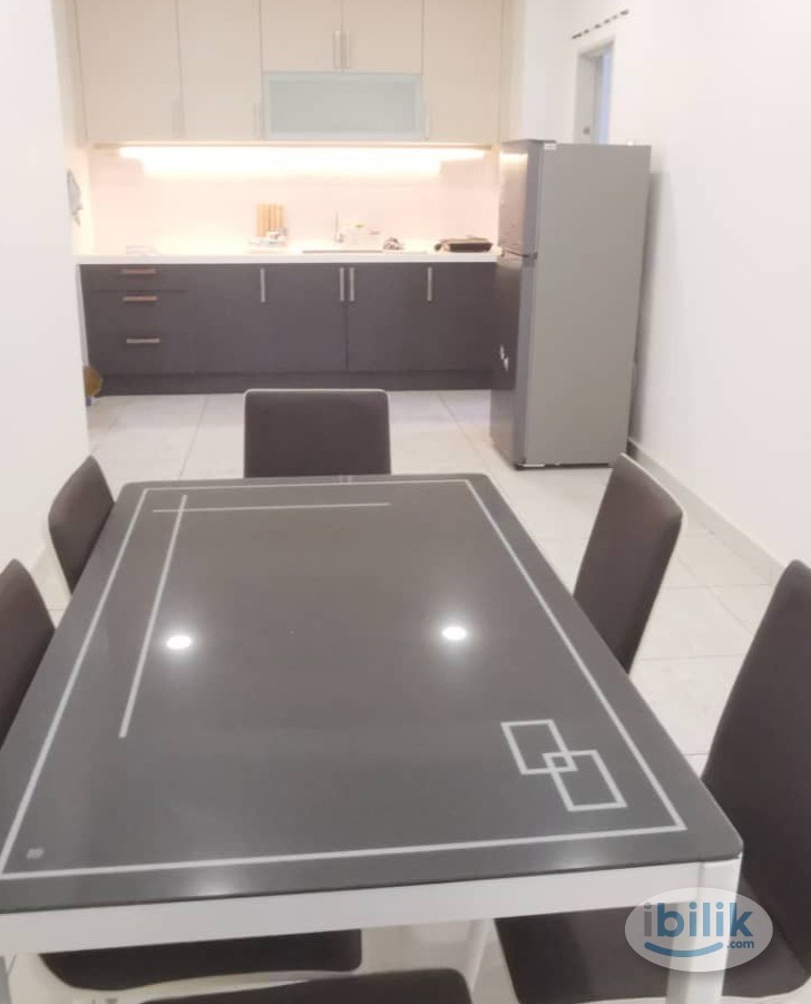 [Female only]Middle Room at BSP 21,Bandar Saujana Putra near Mahsa, KLIA, Rimbayu, Telok Panglima Garang, Jenjarom, Kota - Image 2