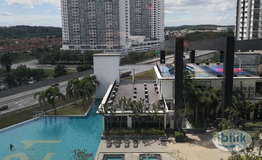 [Female only]Middle Room at BSP 21,Bandar Saujana Putra near Mahsa, KLIA, Rimbayu, Telok Panglima Garang, Jenjarom, Kota - Image 4