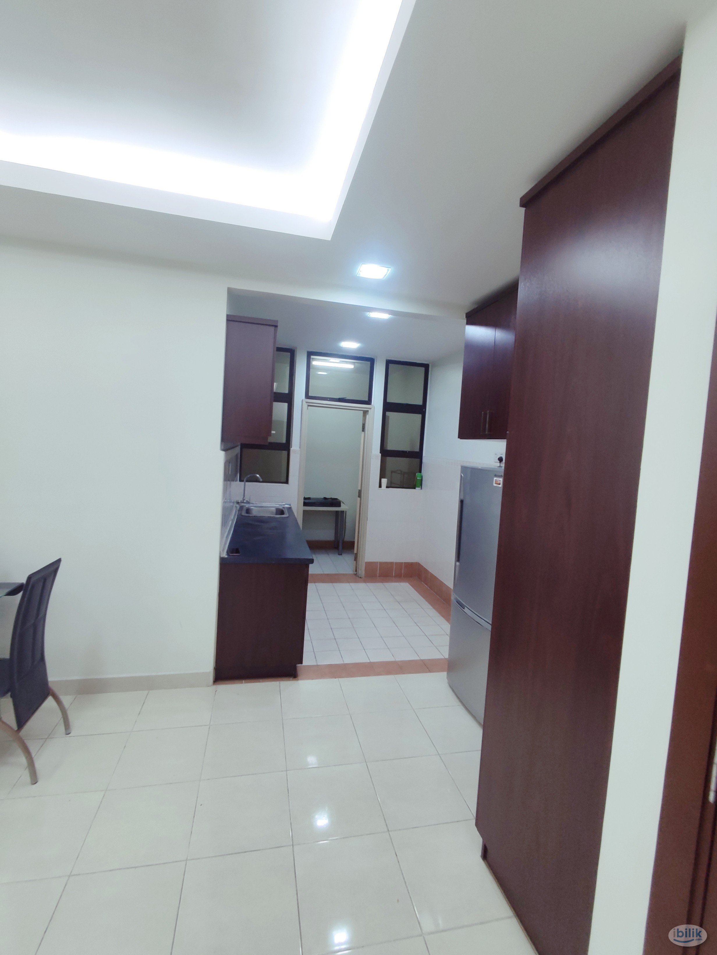Premium middle room at Pelangi utama condominium - Image 5