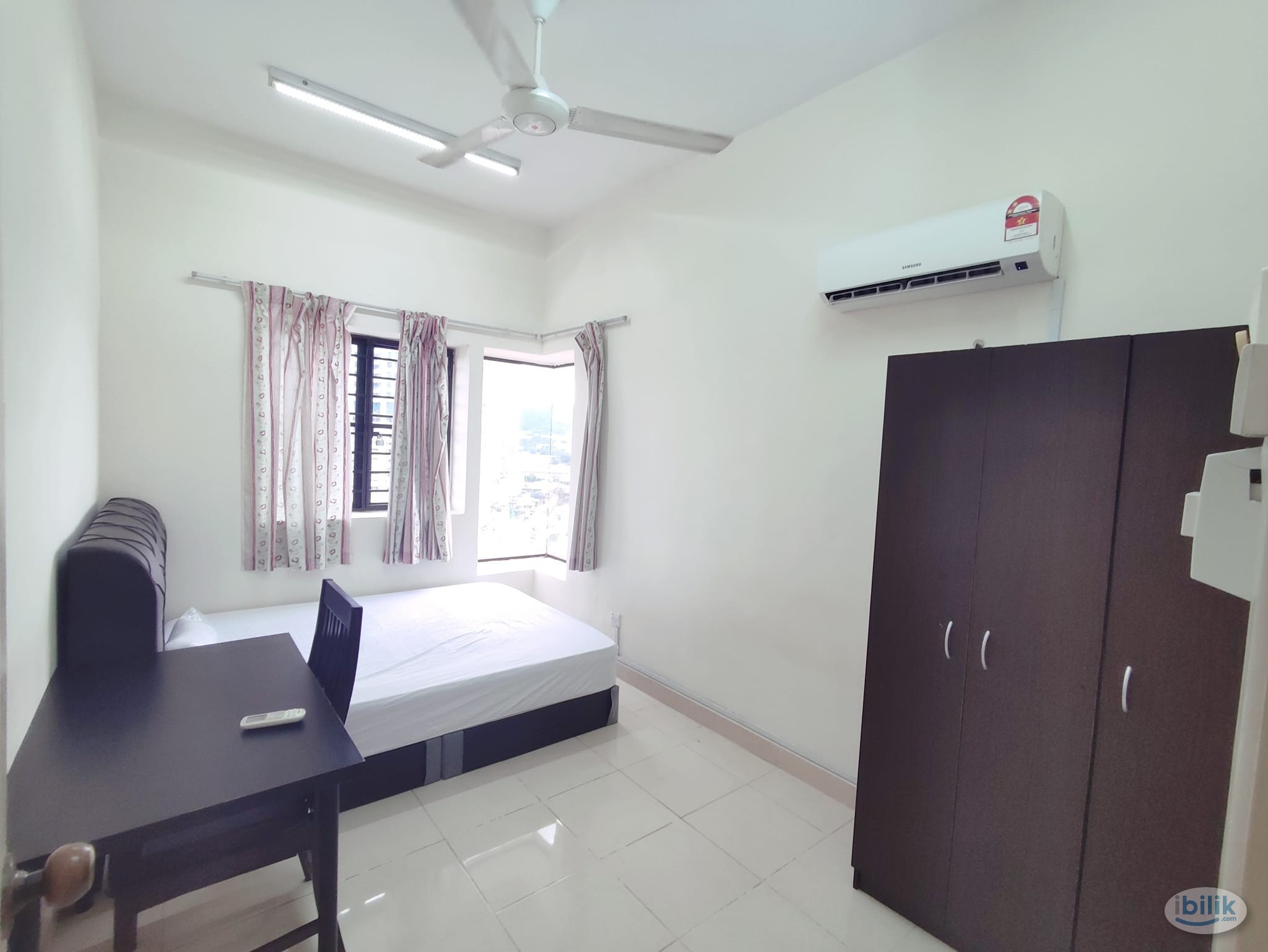 Middle room available at pelangi utama - Image 2