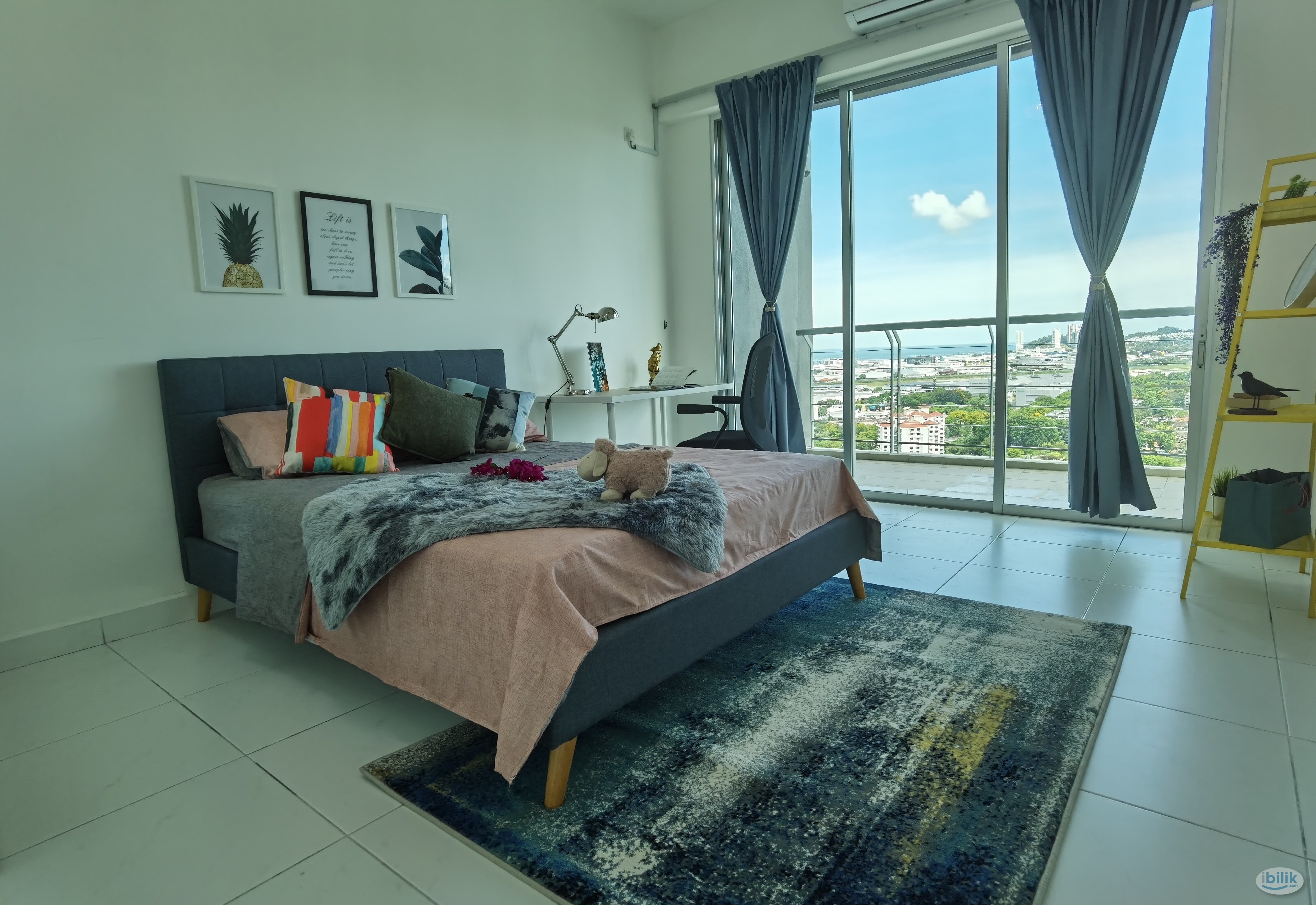 Balcony Room at Elit Heights, Bayan Baru - Image 1