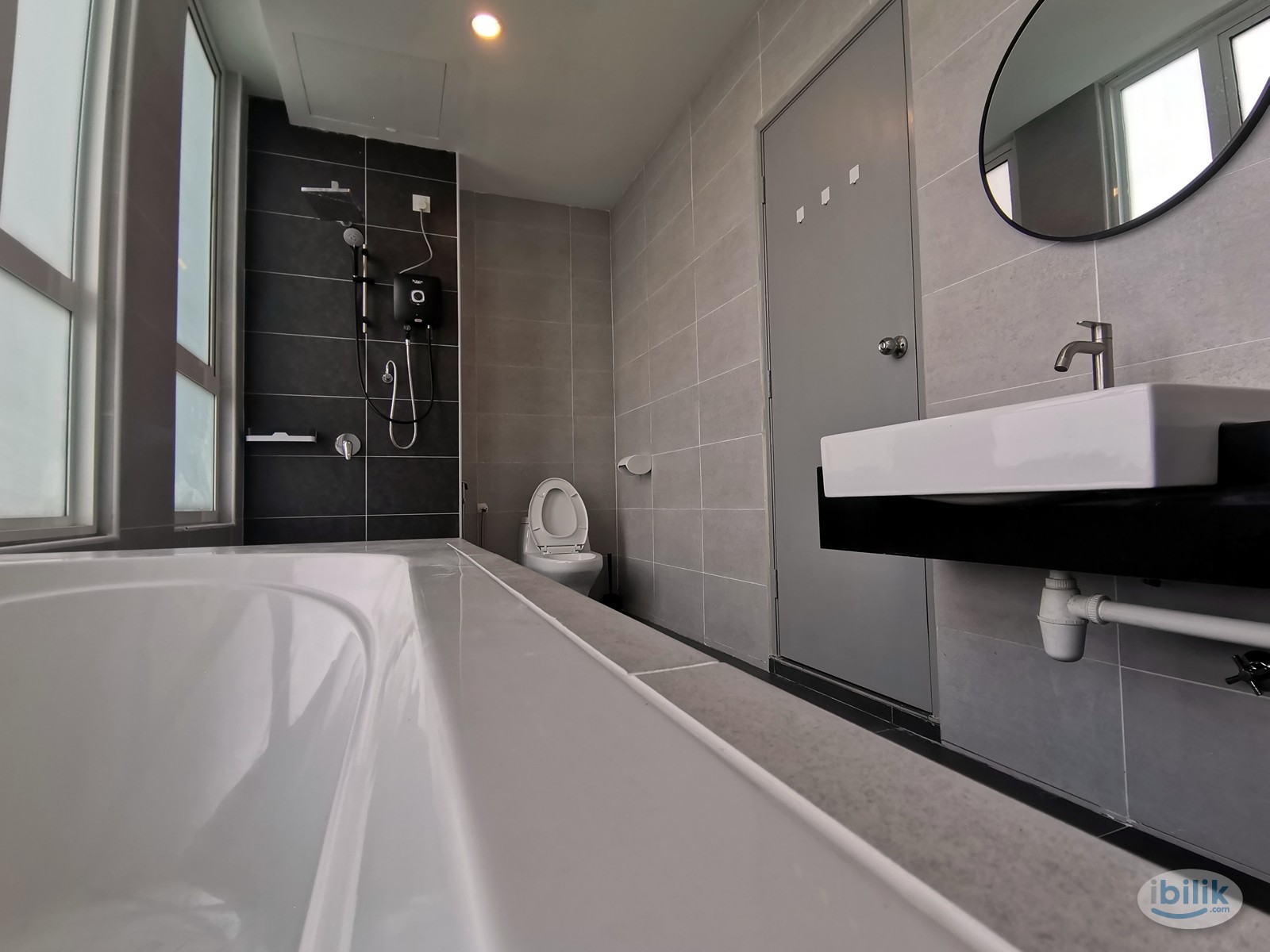 Bhive Coliving – King Suite (Room 1) at D’ Festivo Residences, Ipoh - Image 4