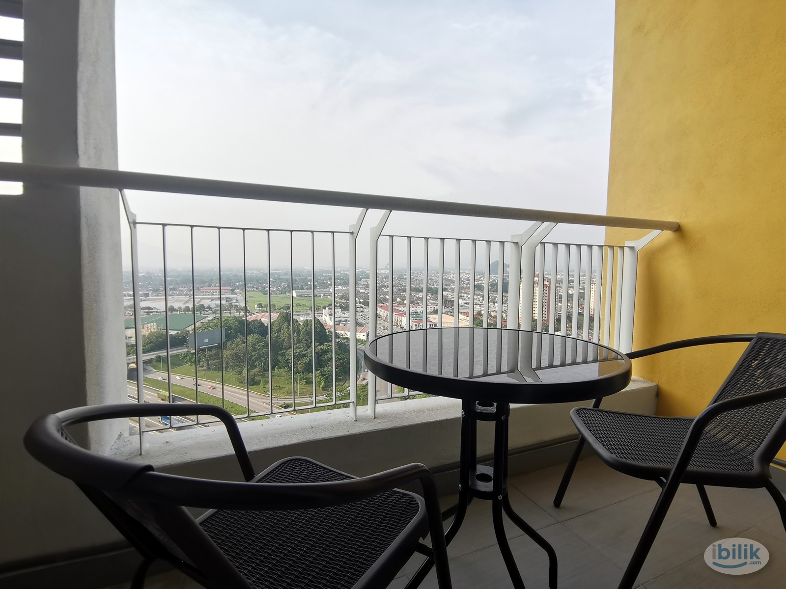 Bhive Coliving – King Suite (Room 1) at D’ Festivo Residences, Ipoh - Image 5