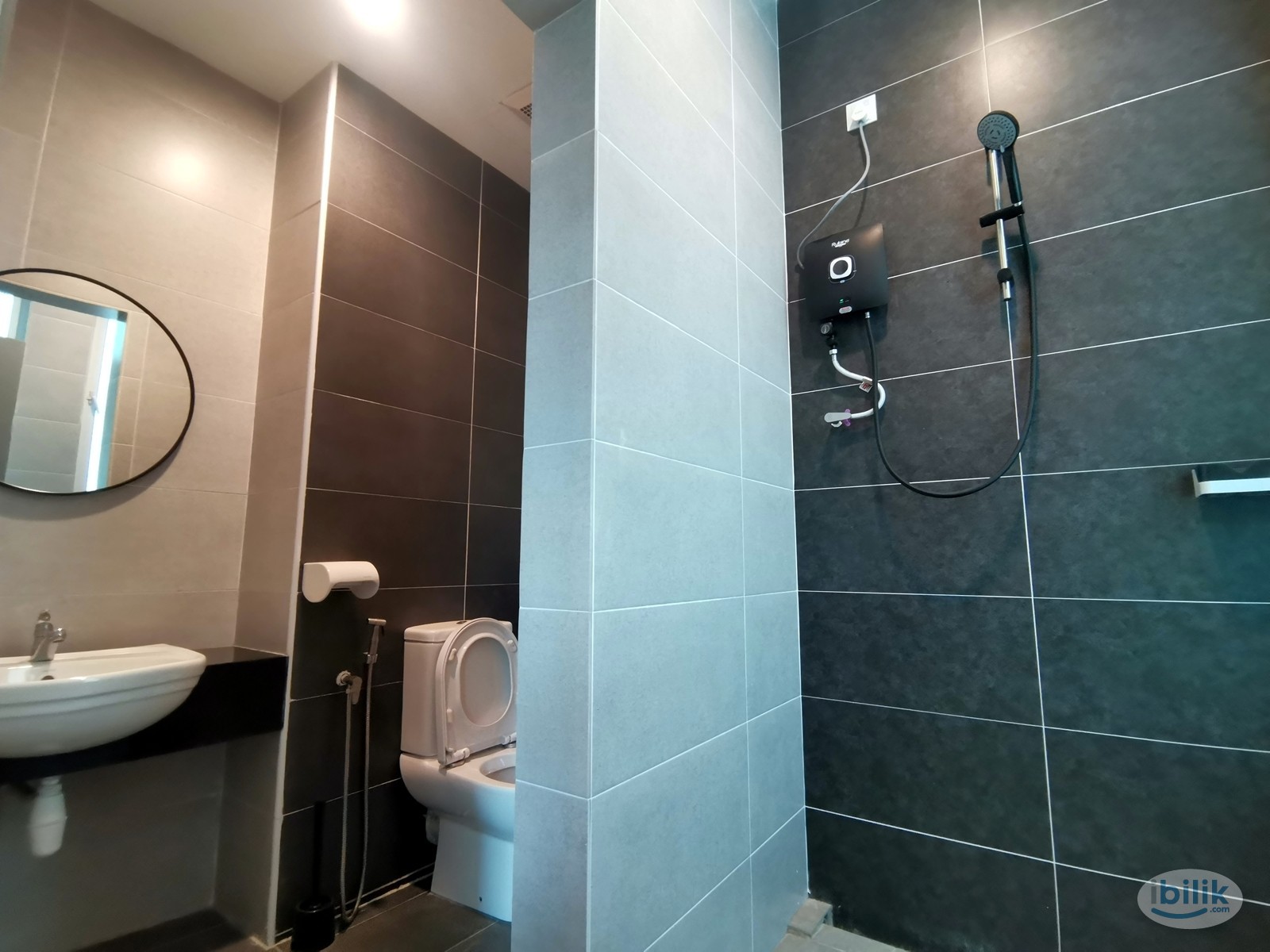 Bhive Coliving – Junior Suite (Room 6) at D’ Festivo Residences, Ipoh - Image 5