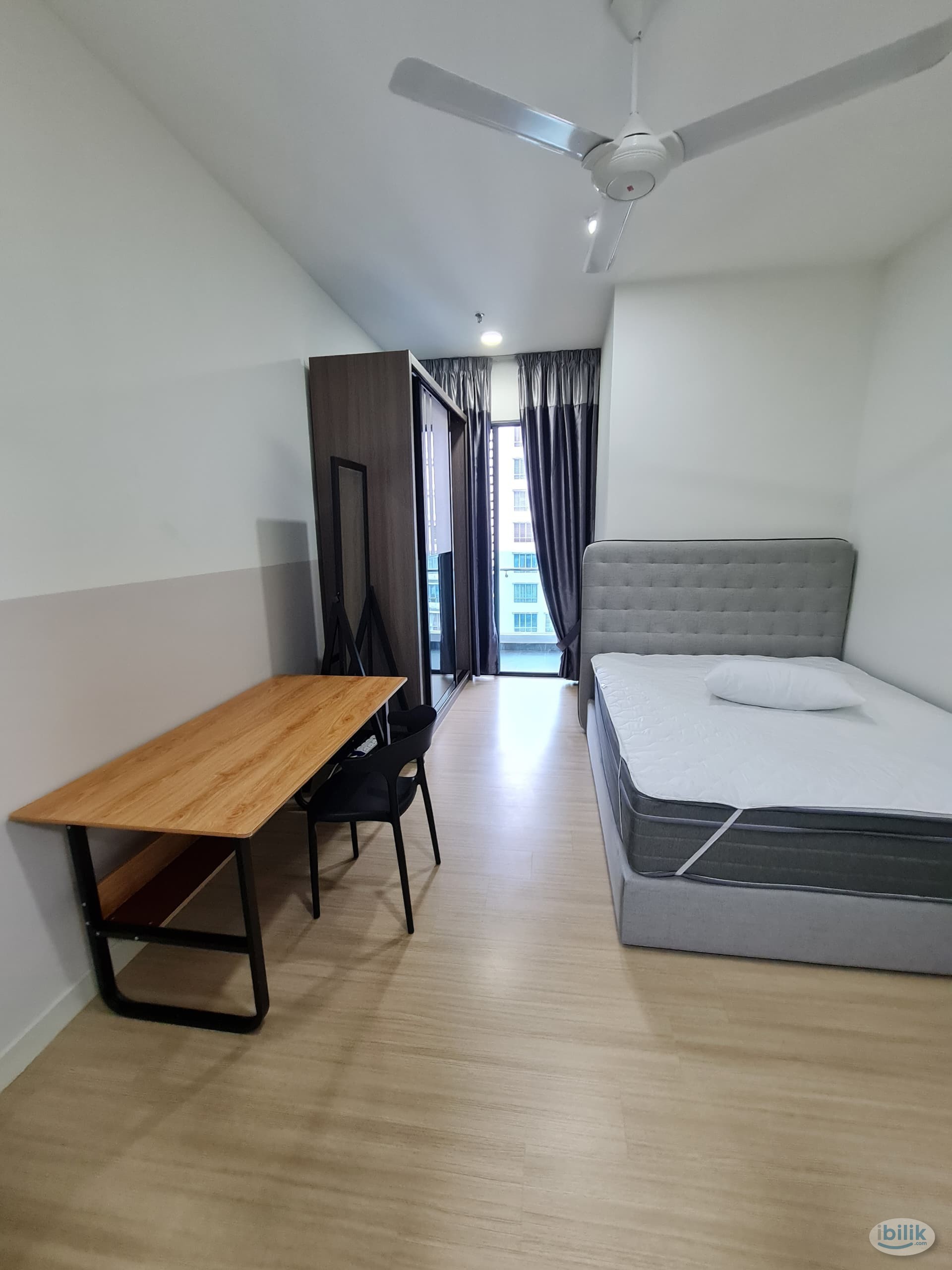 RES 280 Master room, Private Bathroom, Walking distance to selayang hospital, KLCC view - Image 2