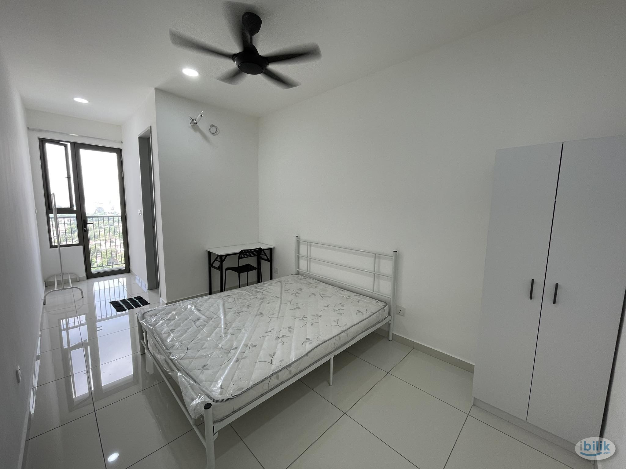 🏡 Medium Room with Balcony @ Setapak 🏡 Near UIAM Gombak and Sentul; 15-Min Drive to KLCC Area or TRX - Image 1