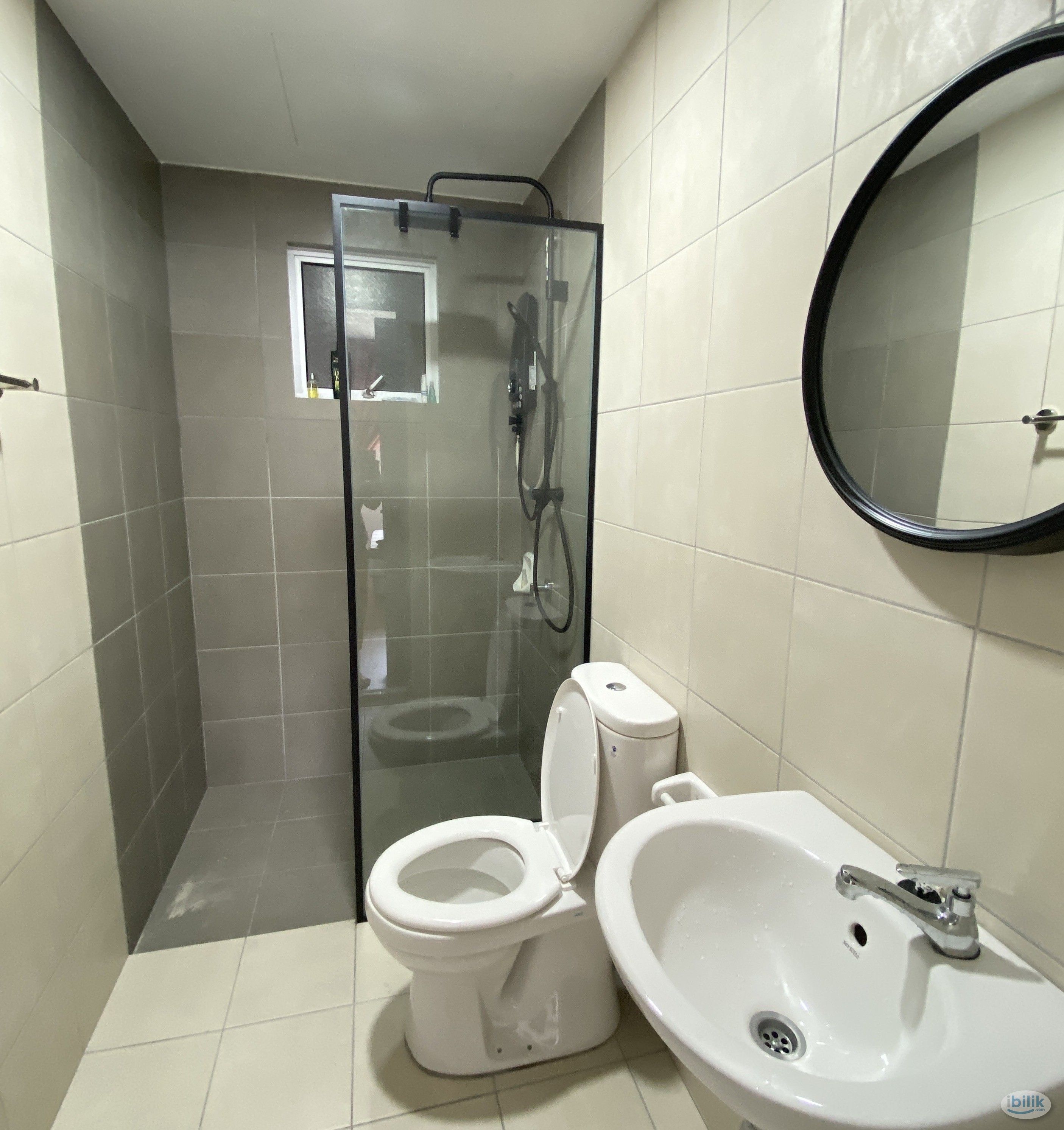 Master Bedroom for rent at Mont Kiara, Kuala Lumpur (Female only) - Image 3