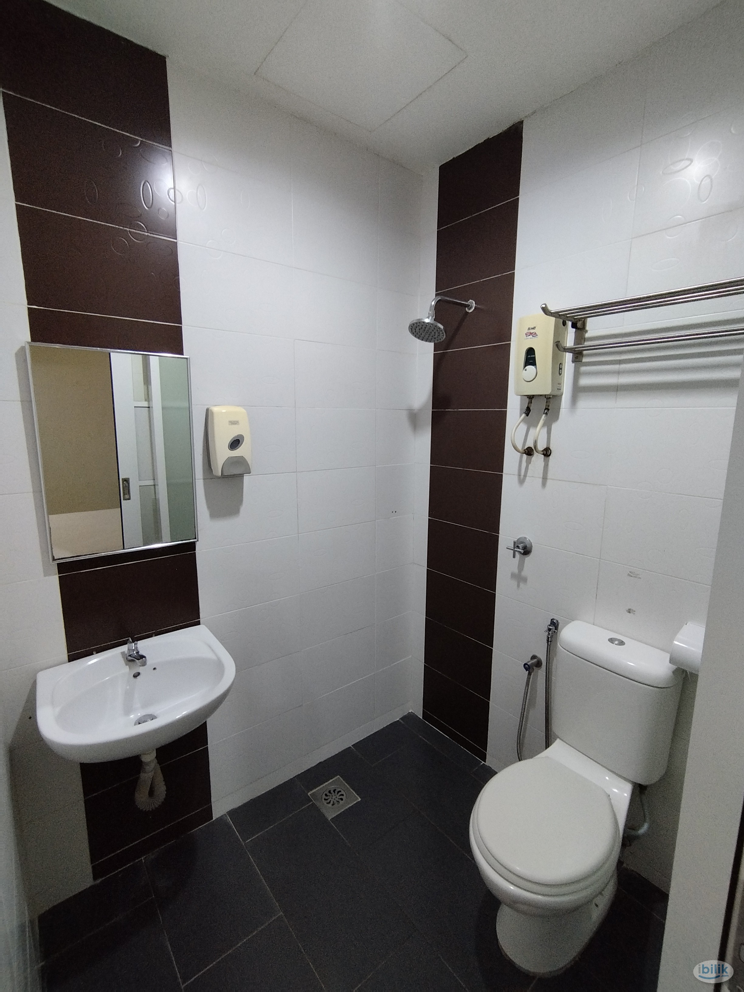 Zero Deposit❗❗❗ Best View @ KDPrivate Bathroom 🚽 Master Room at Kota Damansara Near MRT Station / Sunway Giza Mall - Image 3