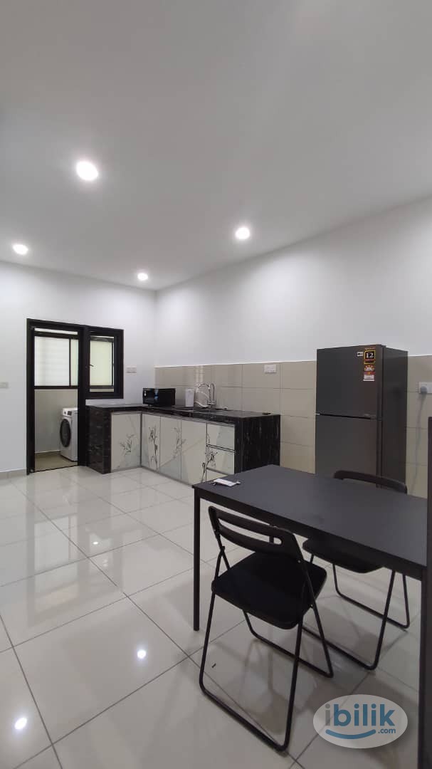 NEW FURNITURE! FREE WIFI+UTILITIES, Middle Room at The Havre, Bukit Jalil - Image 5