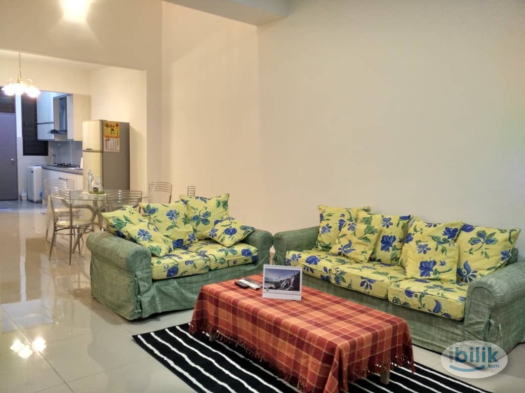 Entire 3rd floor Master Bedroom at Setia Alam, Shah Alam - Image 4