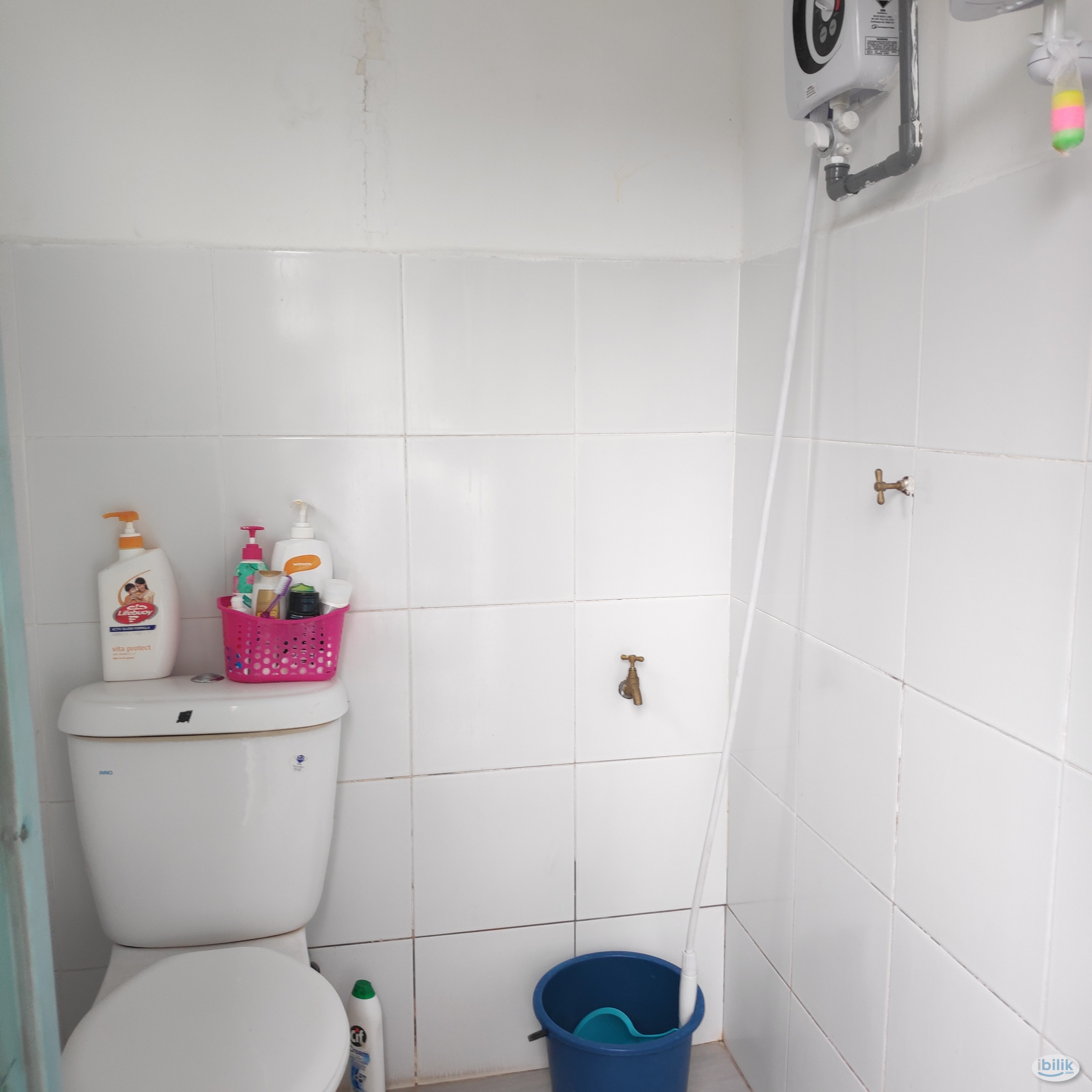 Room at USJ 2 ( LRT Station), UEP Subang Jaya - Image 3