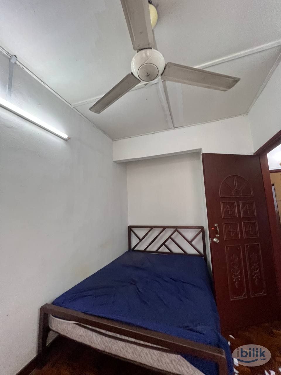 Attached sharing bathroom middle room at SS18, Subang Jaya - Image 1