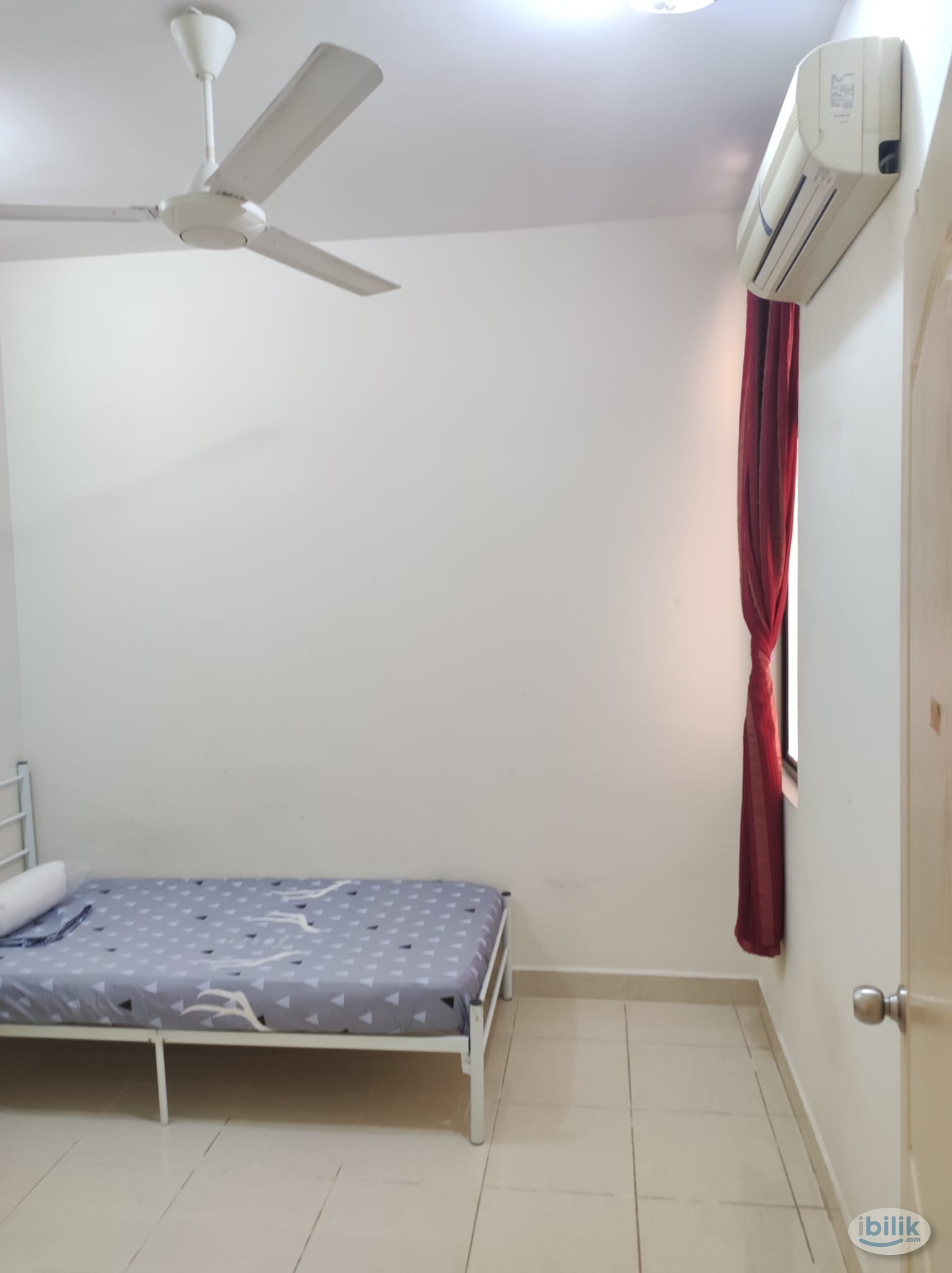 Female Single room available at pelangi  utama - Image 4