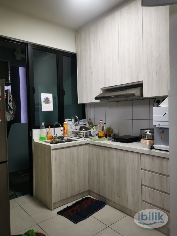 Fully Furnished Balcony Room at Majestic Maxim @ MRT Taman Connaught - Image 2