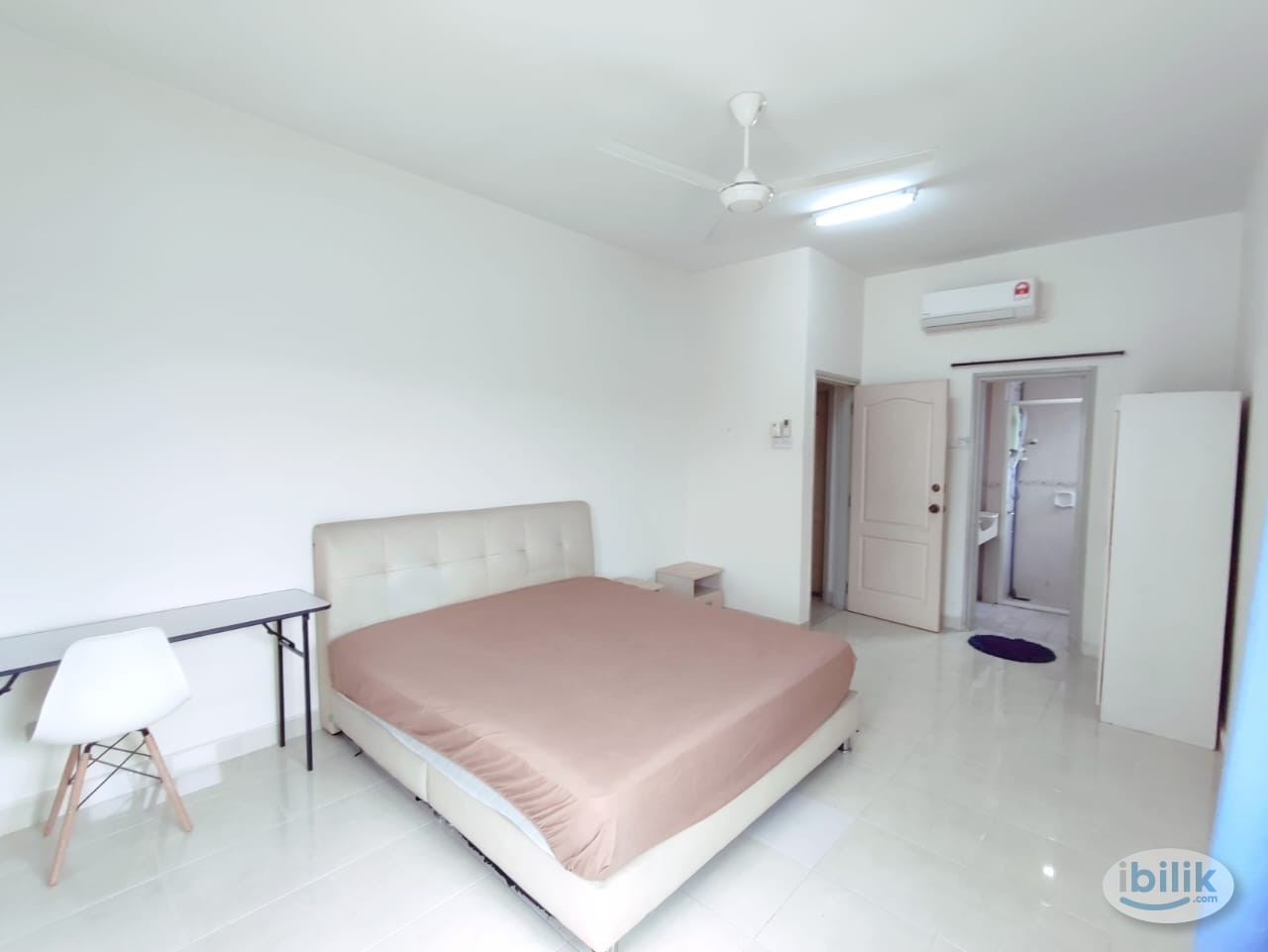 Female Master Room at Pelangi Utama, Bandar Utama - Image 2