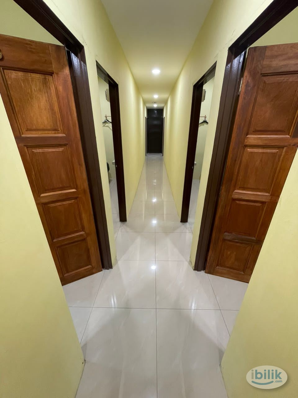 📍JOHOR JAYA ROOM FOR RENT😍SUPER LOW DEPOSIT😍Cool Living Master Room at Taman Century Johor Bahru, Johor - Image 5