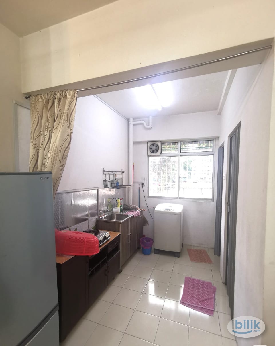 Master Room at Relau, Penang - Image 4
