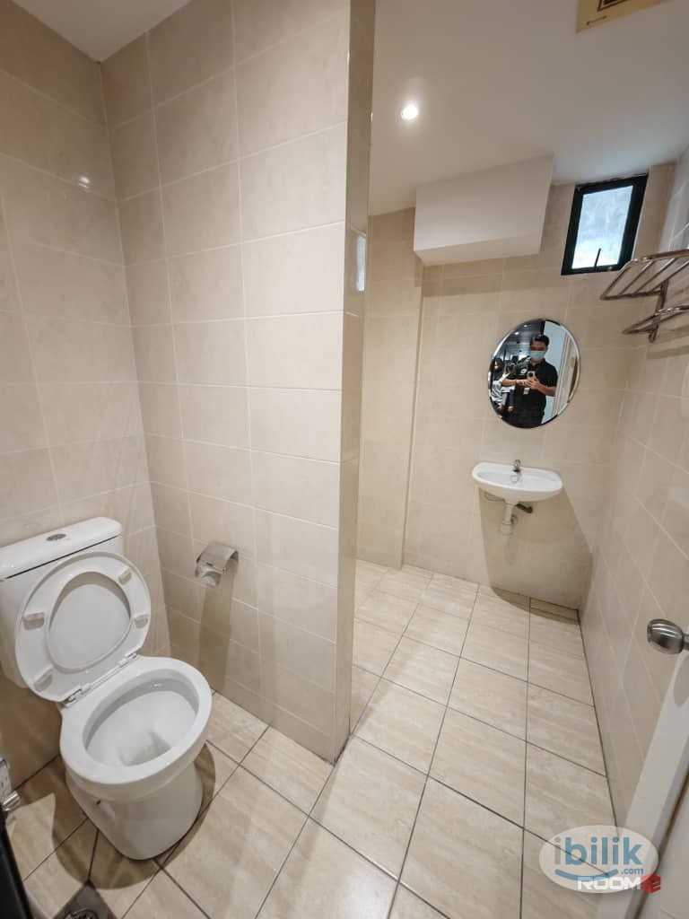 Raya Offer ❗ Zero Deposit and Furnished Room + Private Toilet at Damansara Utama - Image 4