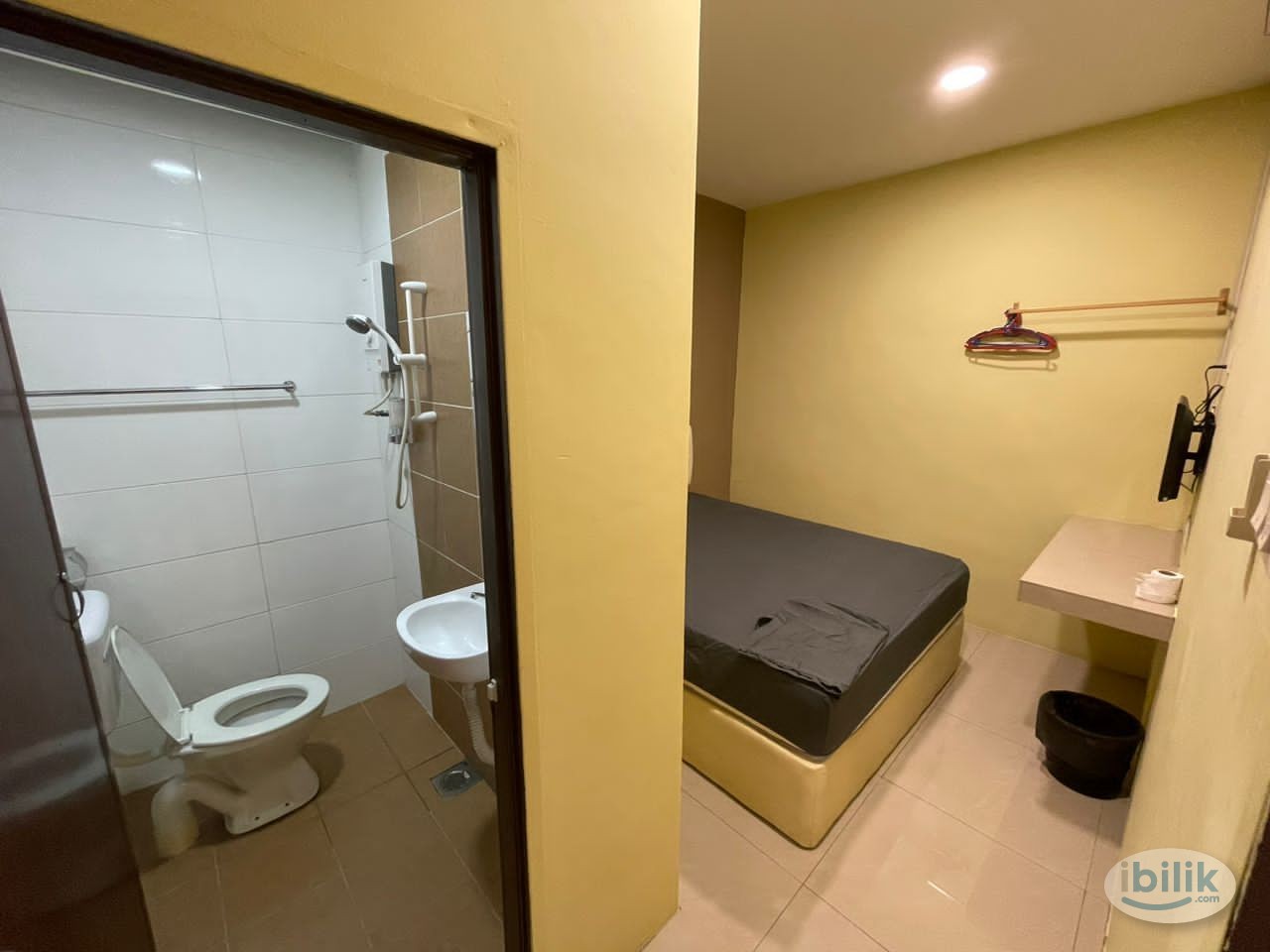 📍JB CIQ ROOM FOR RENT🩵🩵LOW Deposit 🩵🩵Master Room nearby KSL Taman century Garden Johor Bahru, Johor - Image 2