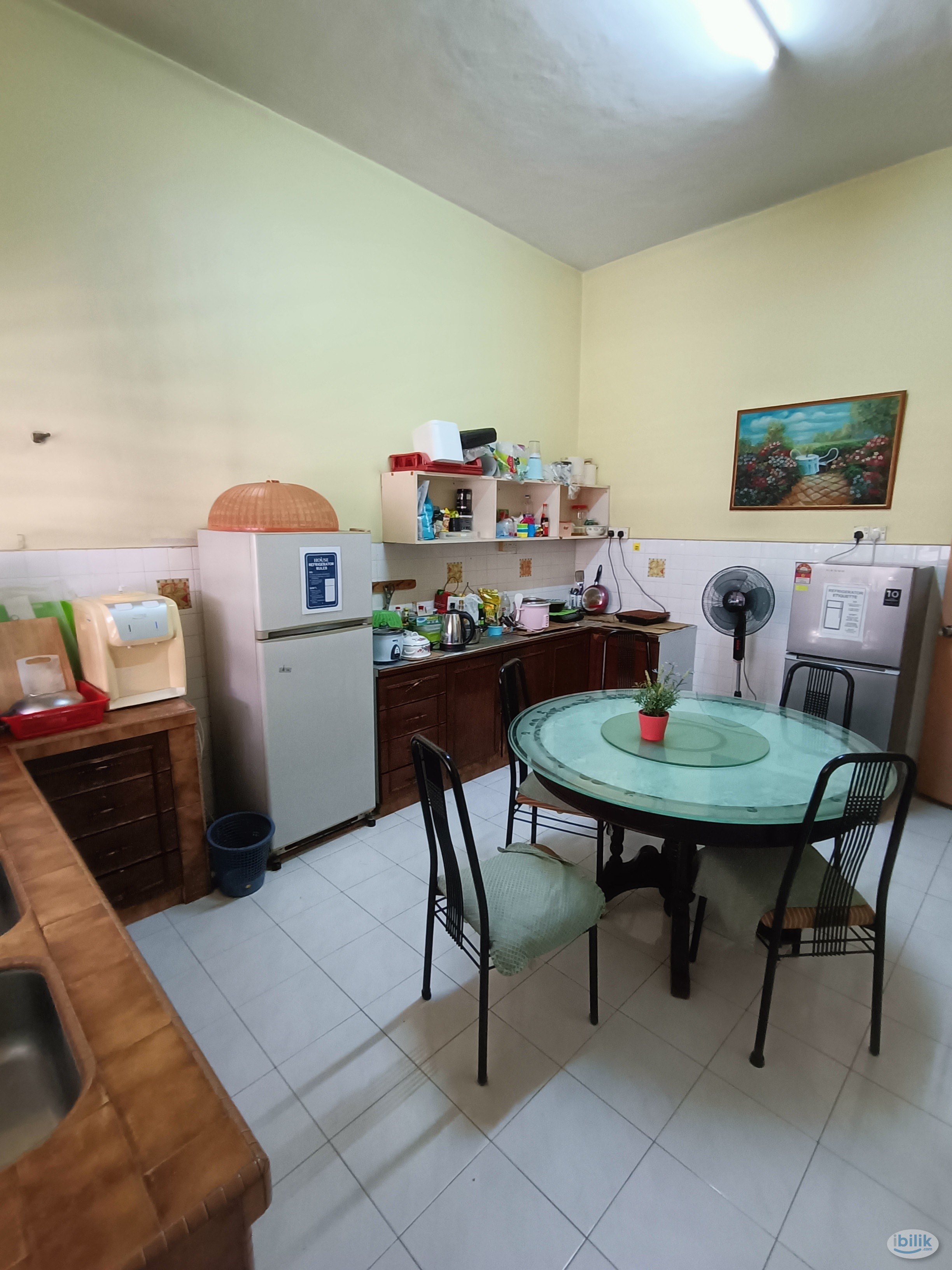 Room Attach To Sharing Toilet Nearby LRT / MRT Station For Rent - Image 3