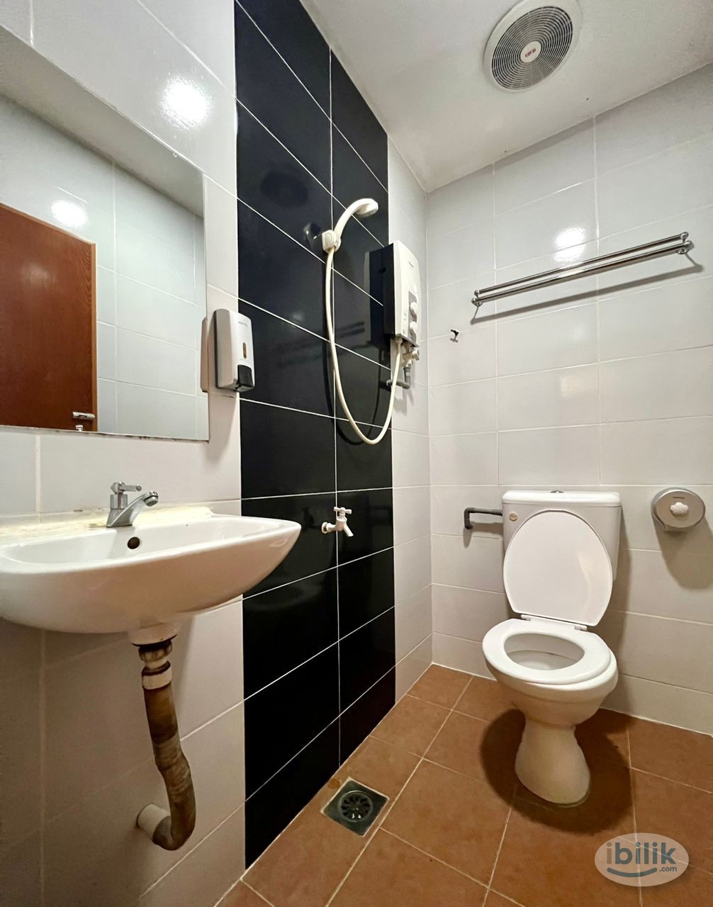 📍KSL JB ROOM FOR RENT💰LOW DEPOSIT🏡Master Room nearby KSI at Taman Century Johor Bahru, Johor - Image 3