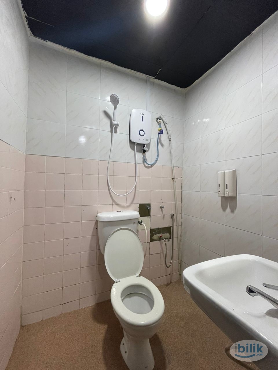 📍KSL ROOM FOR RENT💰LOW DEPOSIT💰🚶🏻‍♂️ Room Walking Distance To KSL & Holiday Plaza Johor Bahru, Johor - Image 4