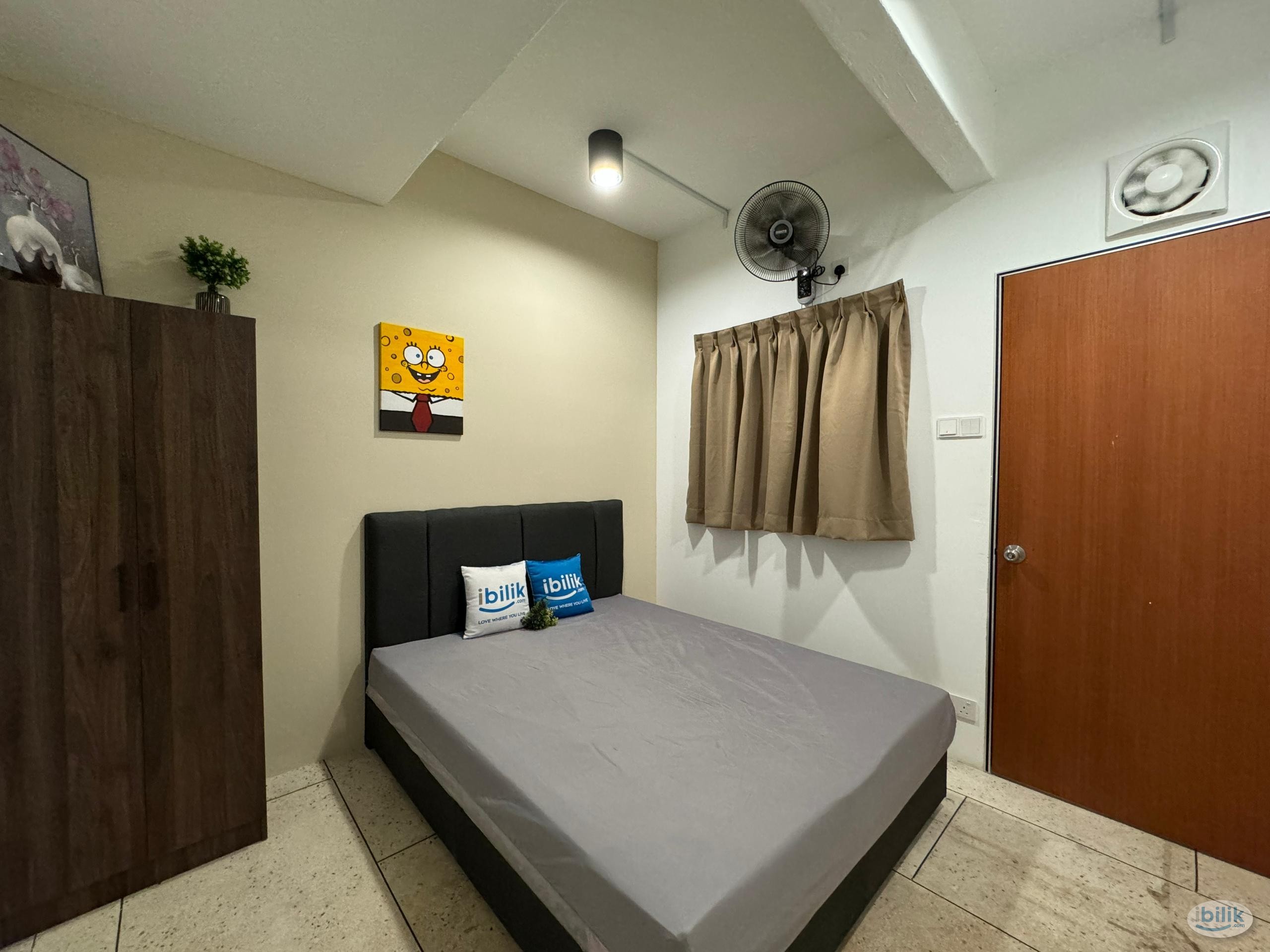 📍CIQ ROOM FOR RENT📣🚗LOW DEPOSIT📣🚗Cool Living Middle Room Walking Distance to CIQ, Johor Bahru - Image 4