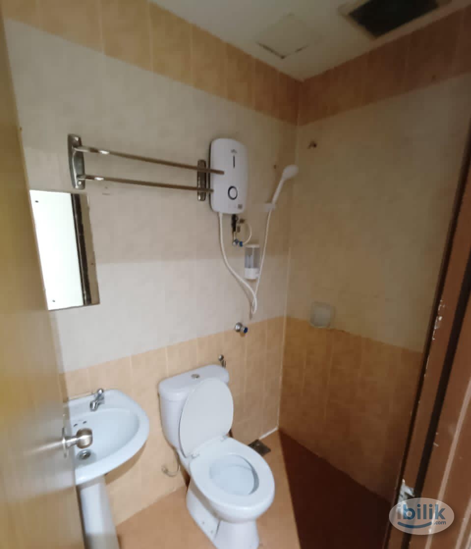 Masih Raya Offer ❗ Near Maybank, SEGI College ❗ Master Room + Toilet for Rent - Image 3