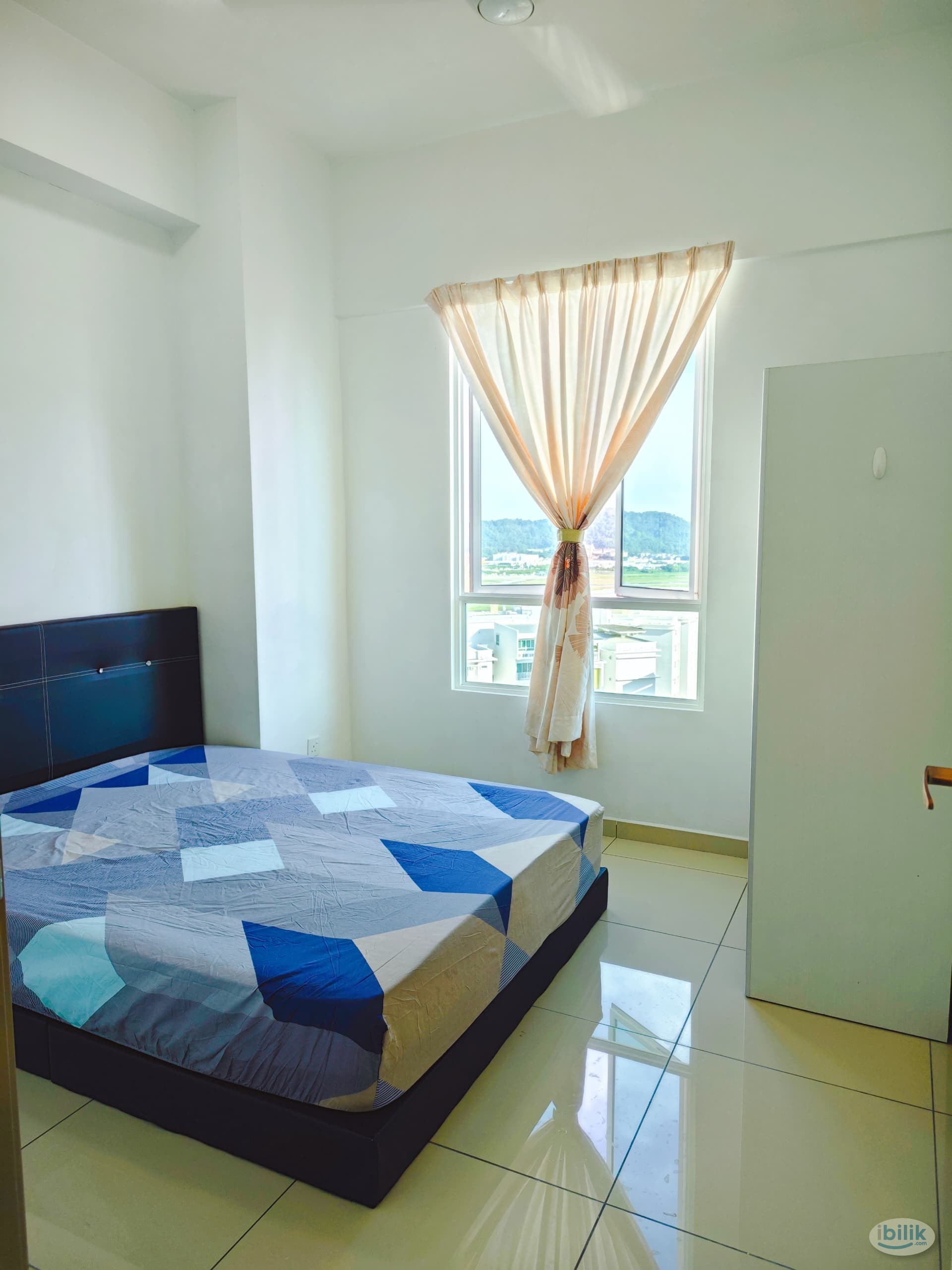 Middle Room at Bayan Lepas, Penang - Image 2