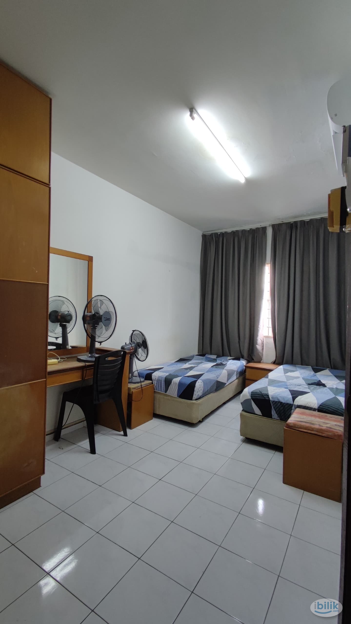 Endah Regal Middle Room - Image 1