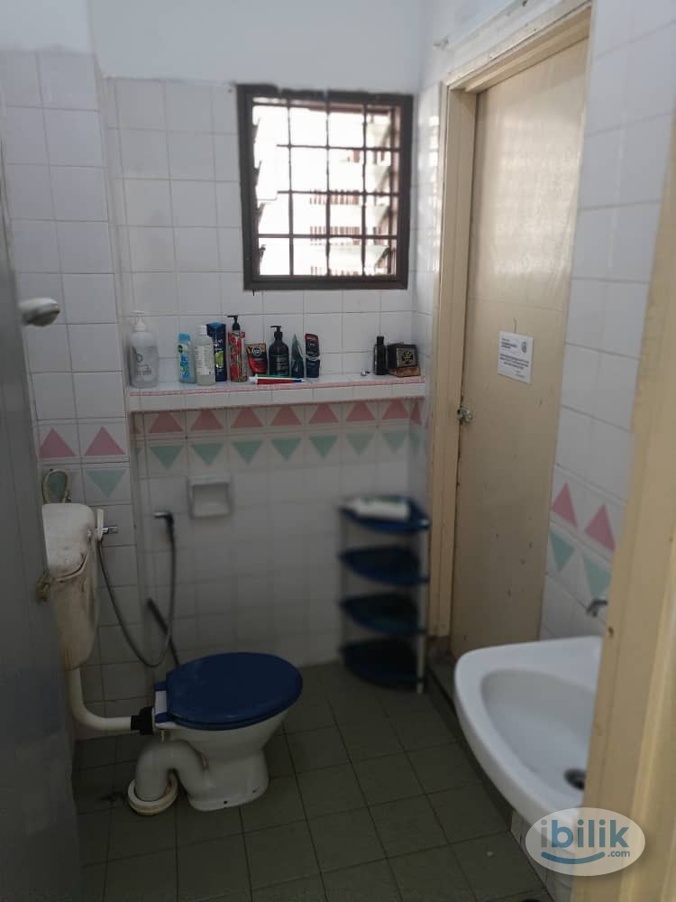 Single Room @ SS 23, Taman SEA, Petaling Jaya near Atria & Megah Rise Mall - Image 3