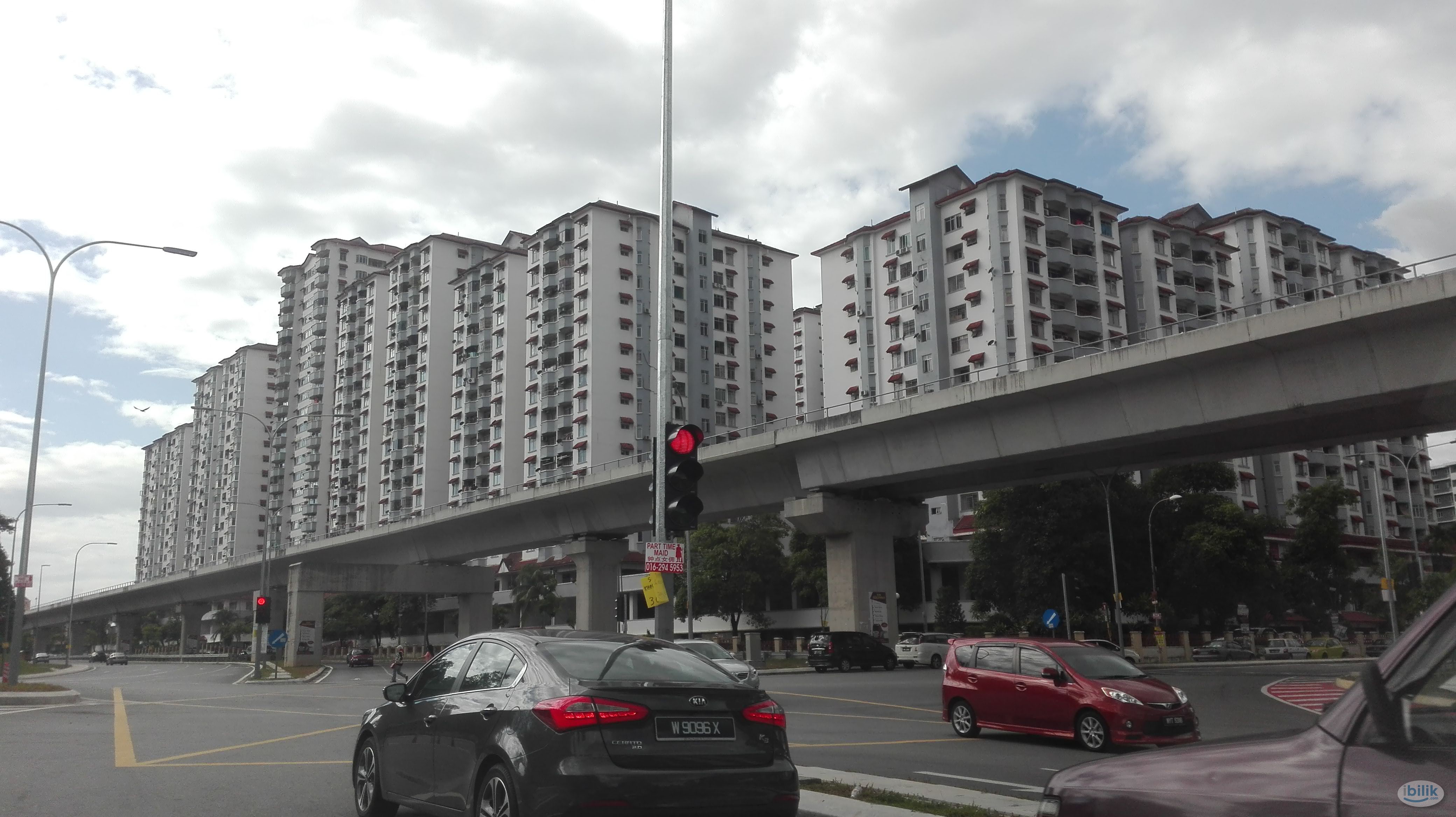 Affordable Spacious Balcony Room at Bukit OUG Condominium, Bukit Jalil - Image 1