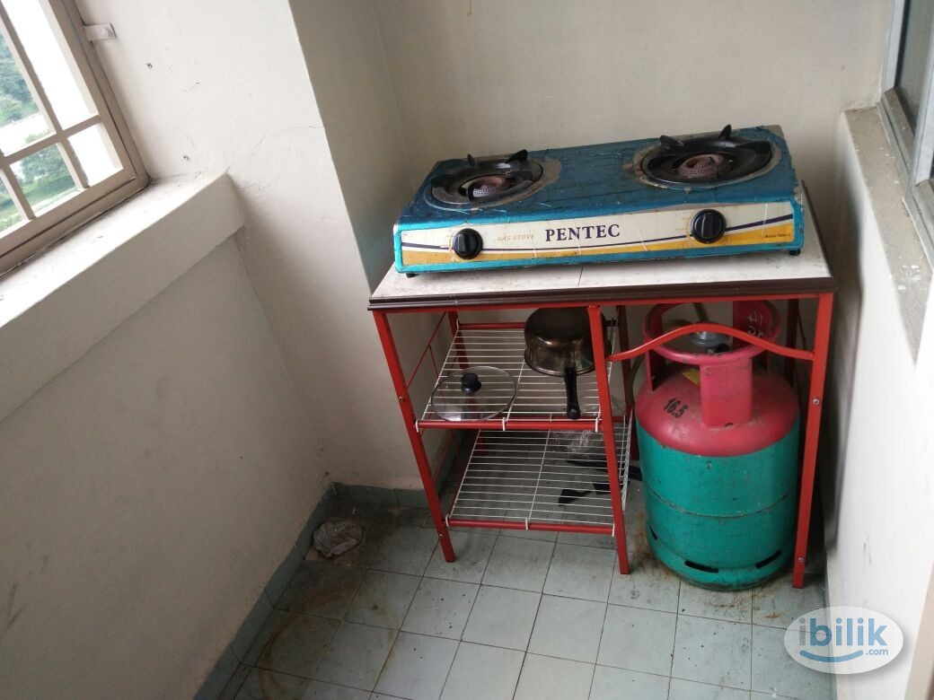 Affordable Spacious Balcony Room at Bukit OUG Condominium, Bukit Jalil - Image 4