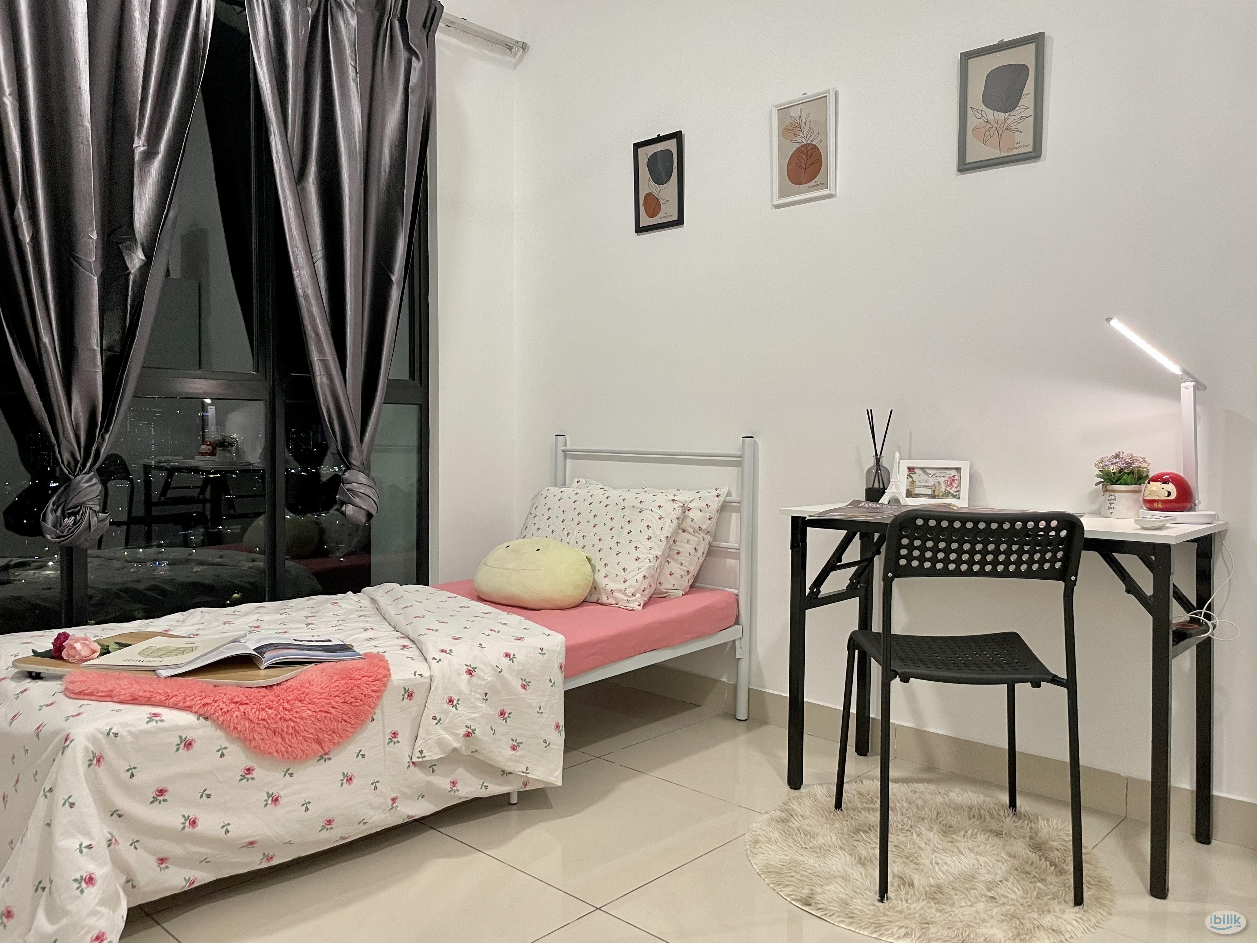 🌟 Medium Room with Balcony @ Sentul 🌟 Near MRT and KTM; Quick Access to KLCC Area - Image 1