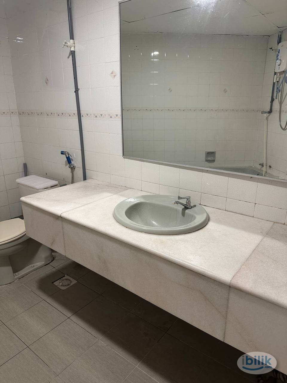 Deluxe Queen Room at The Vistana Residences, Titiwangsa - Image 5