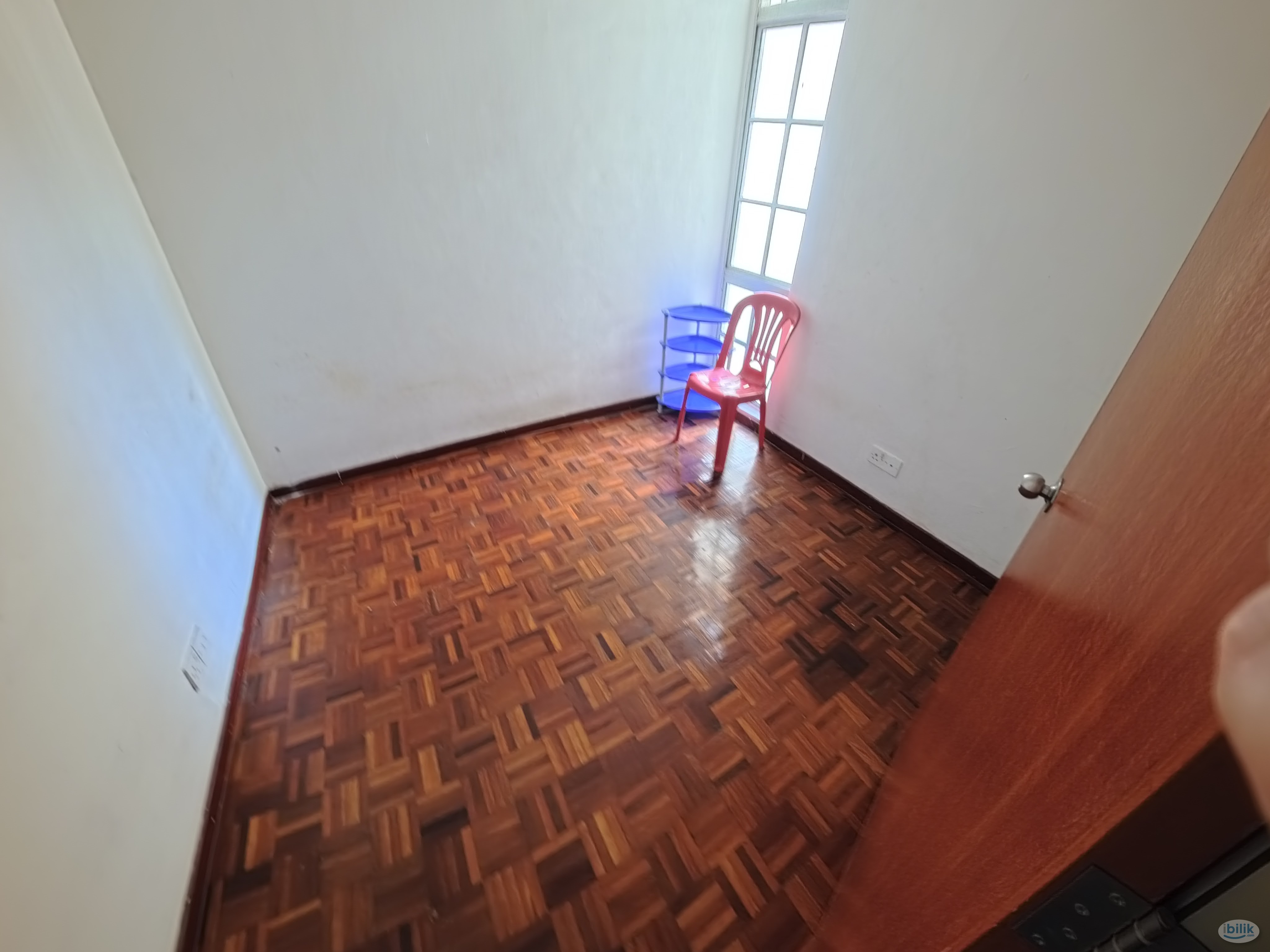 Small Room at Bandar Kinrara, Puchong - Image 4