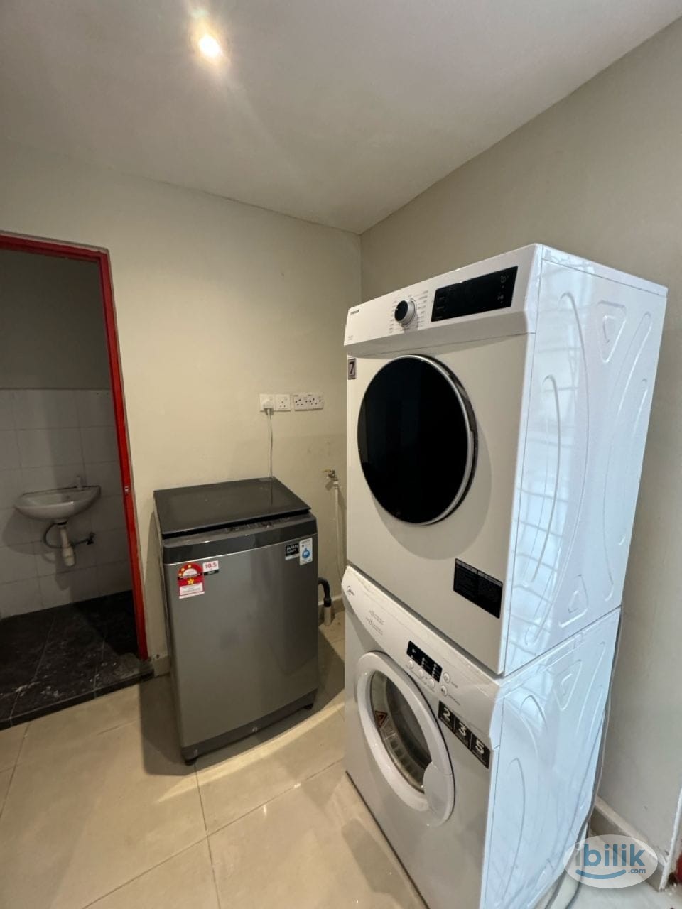(Swan Cottage) Private Bathroom🛏️ Available Master Room at PJS8 with 6 min🚶‍♂️ to Mentari LRT - Image 4