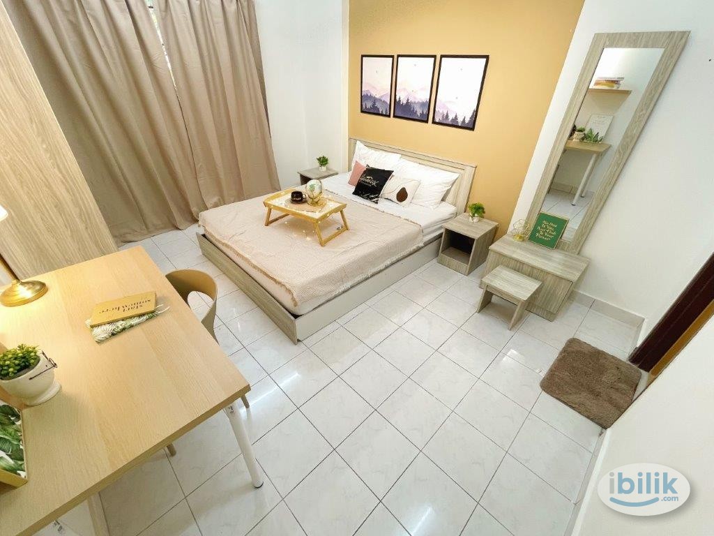 Nice🤩(Mix Gender)  Master Room @ Pelangi Damansara Near MRT SBK08 Mutiara Damansara - Image 1