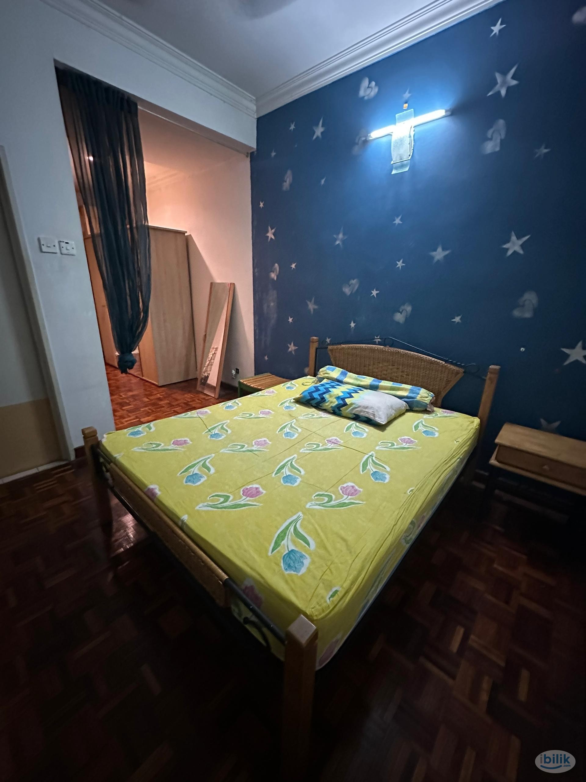 USJ18 Cozy Room attached bathroom - Image 1