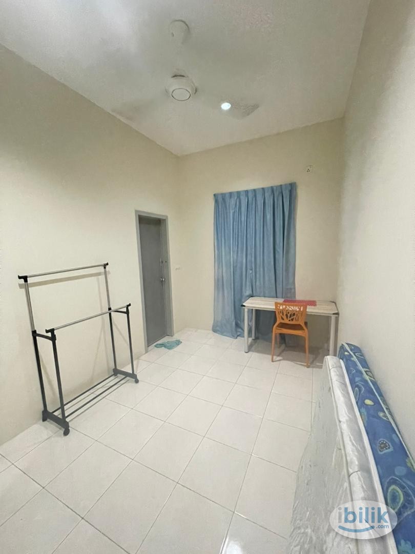 Single Room  with attached bathroom at Batu Kawan, Seberang Perai - Image 3