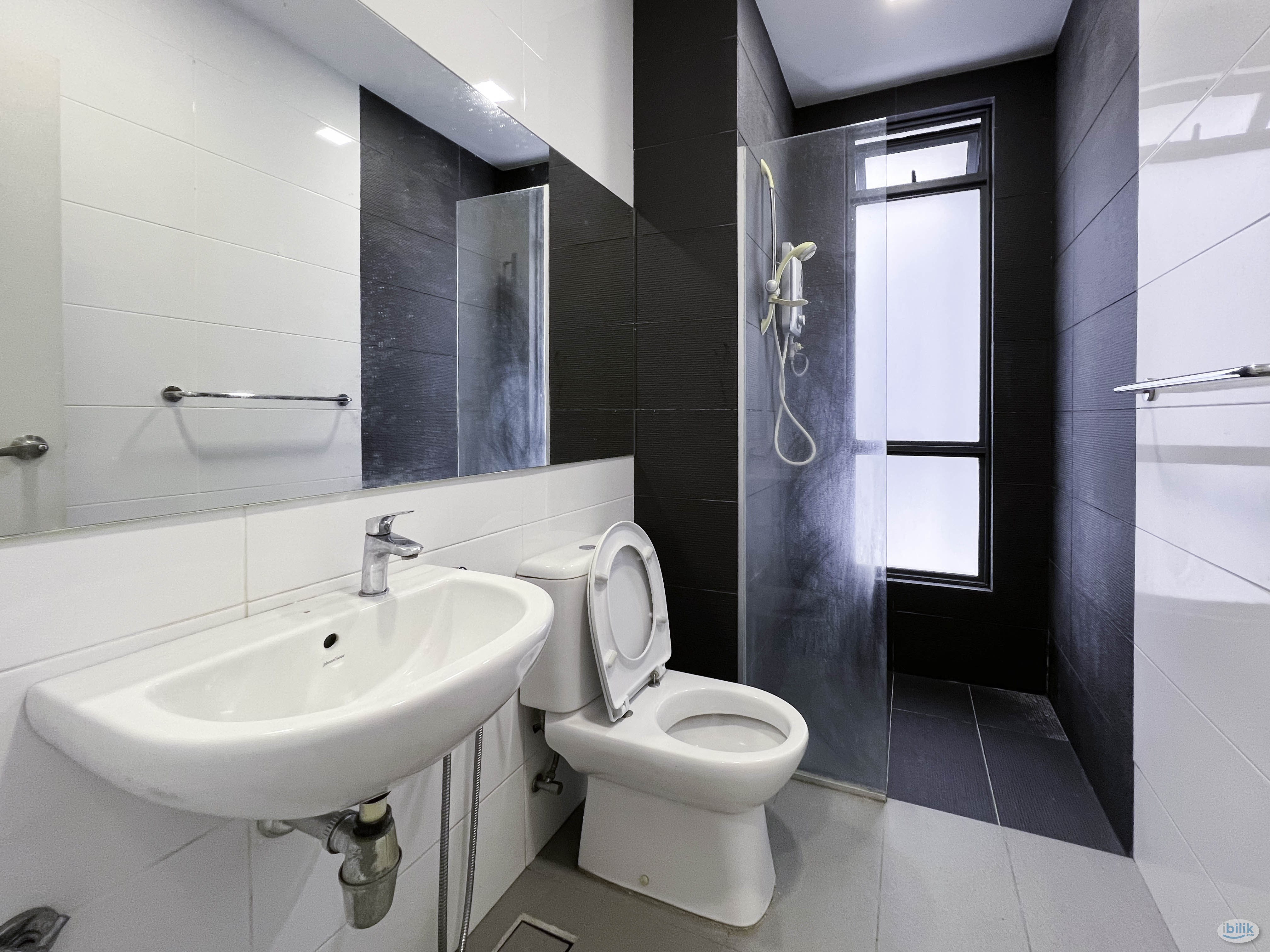 Affordable Single Room at Paramount Utropolis @ Glenmarie, Shah Alam - Image 3