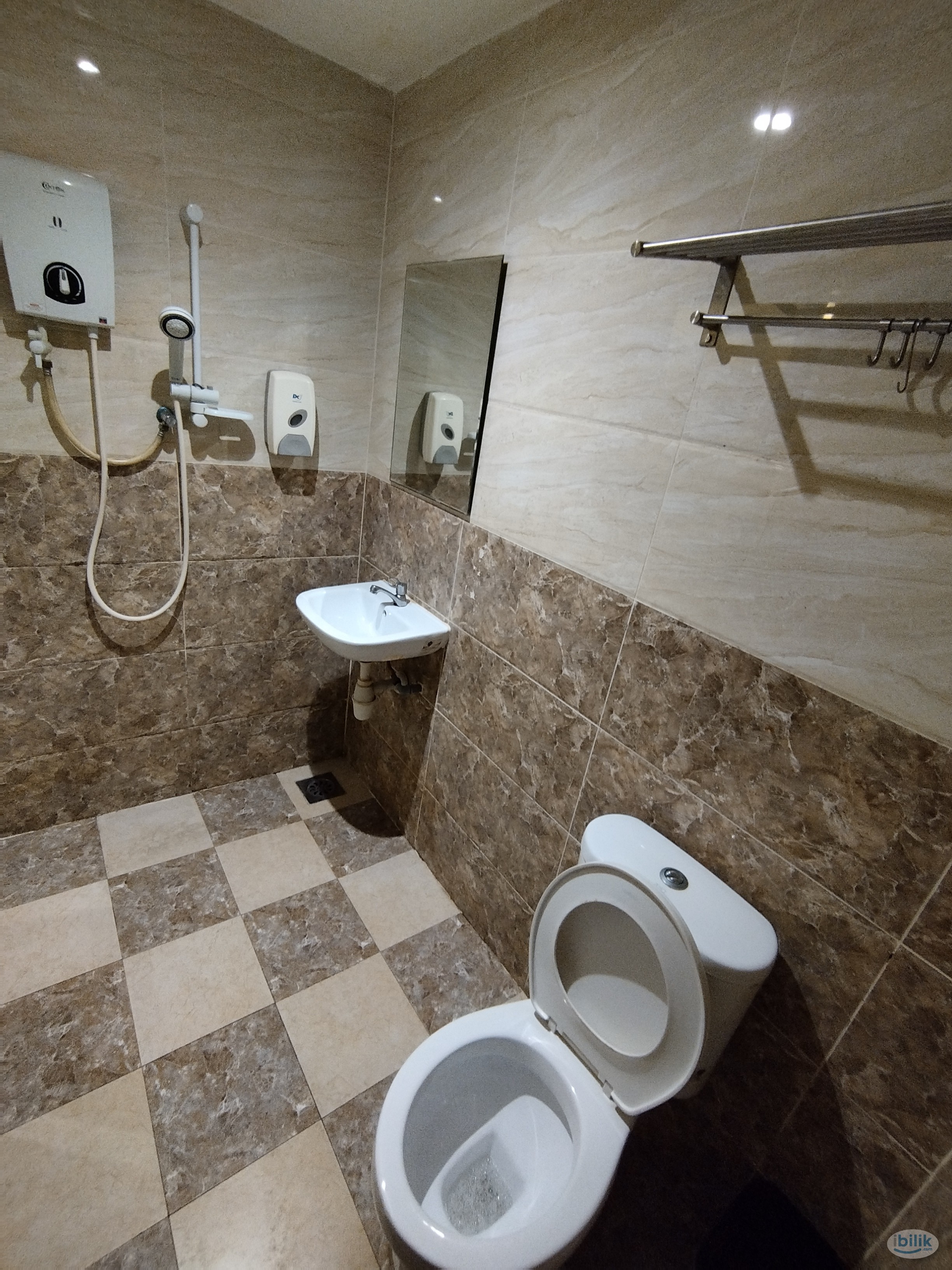 Study at Sunway Monash University❓ Room for Rent attach Private Toilet near Bandar Sunway - Image 3