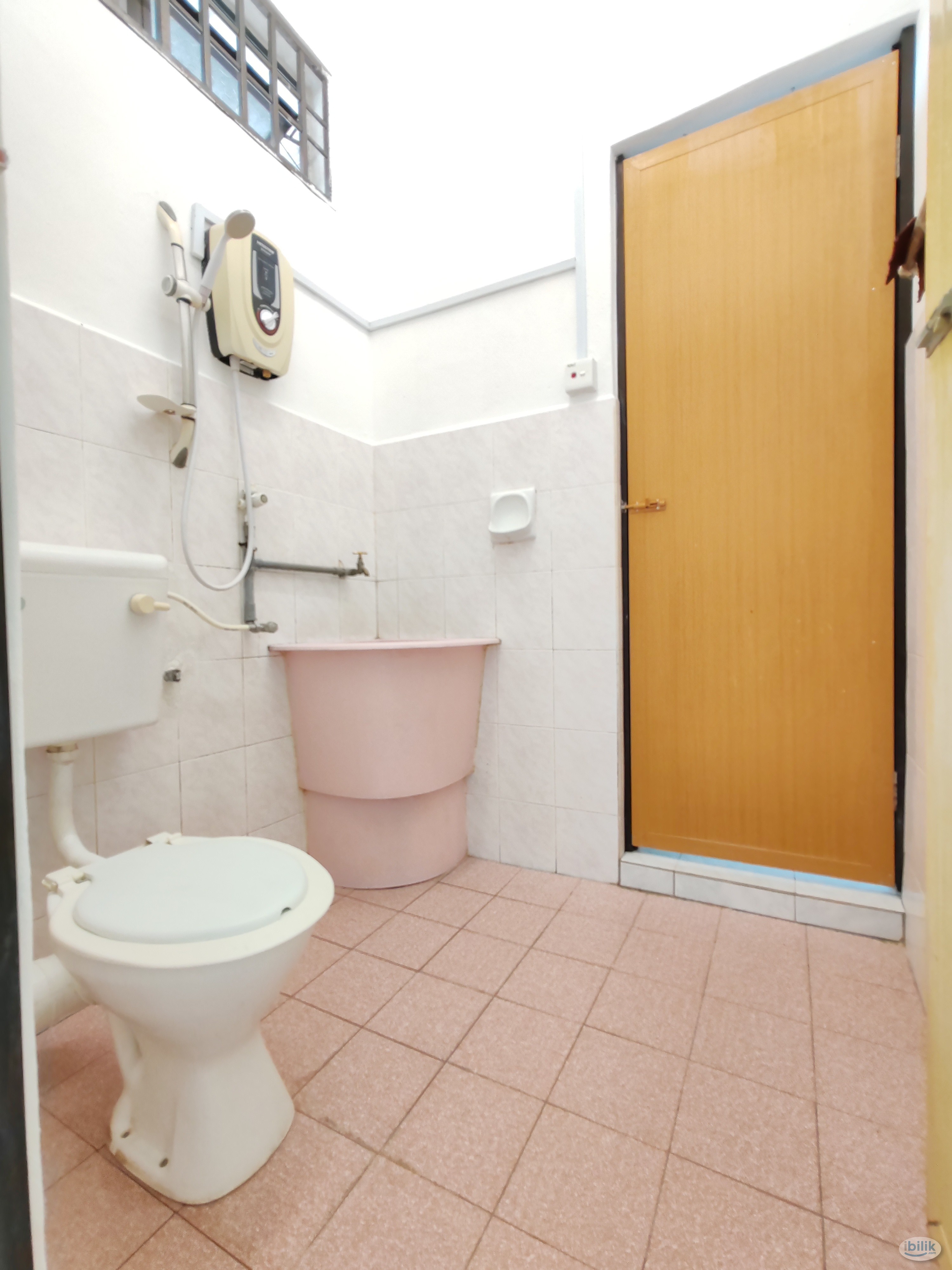 Room At Bukit Mertajam Seberang Perai Near icon city - Image 3