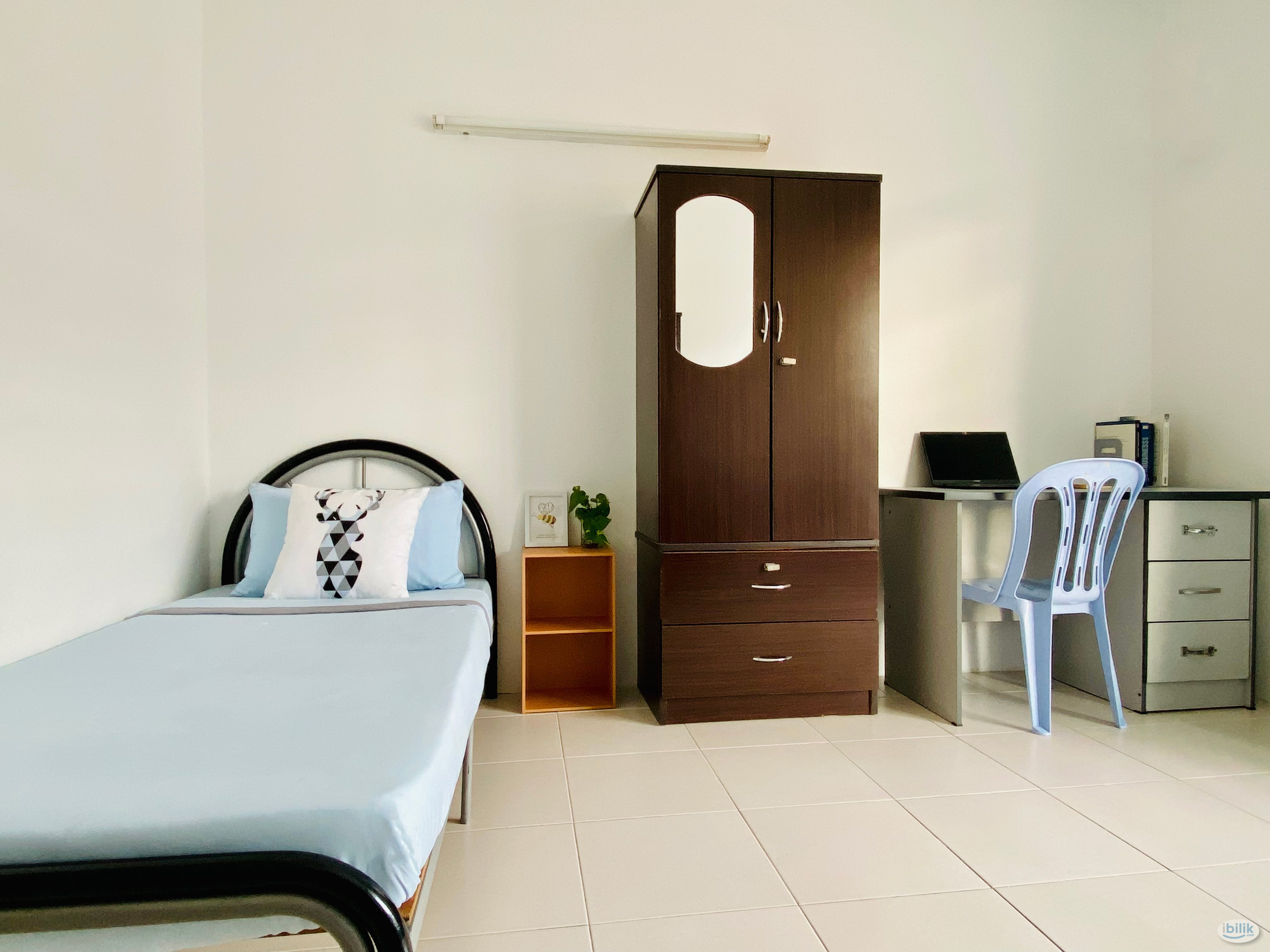 【Student Hostel in Westlake, Kampar】Single Room with Private Bathroom - Image 1