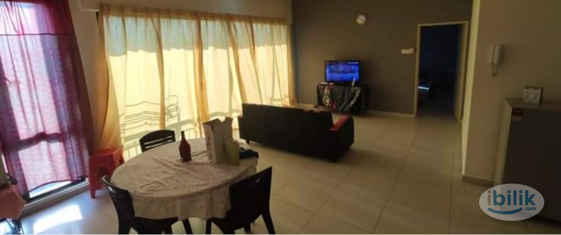Girl Master Room at Serin Residency, Cyberjaya - Image 5